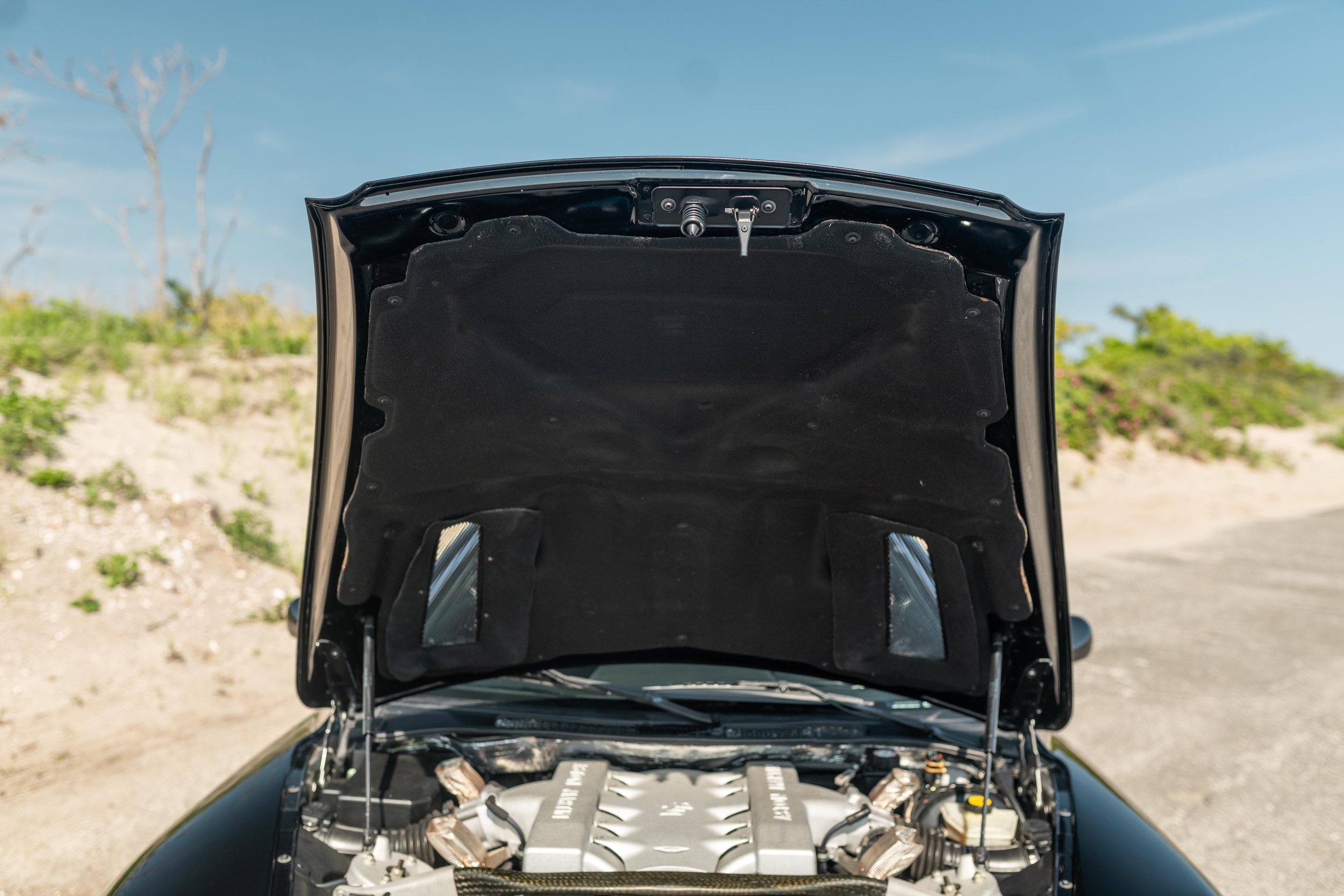 astonmartinvanquish-47.jpg