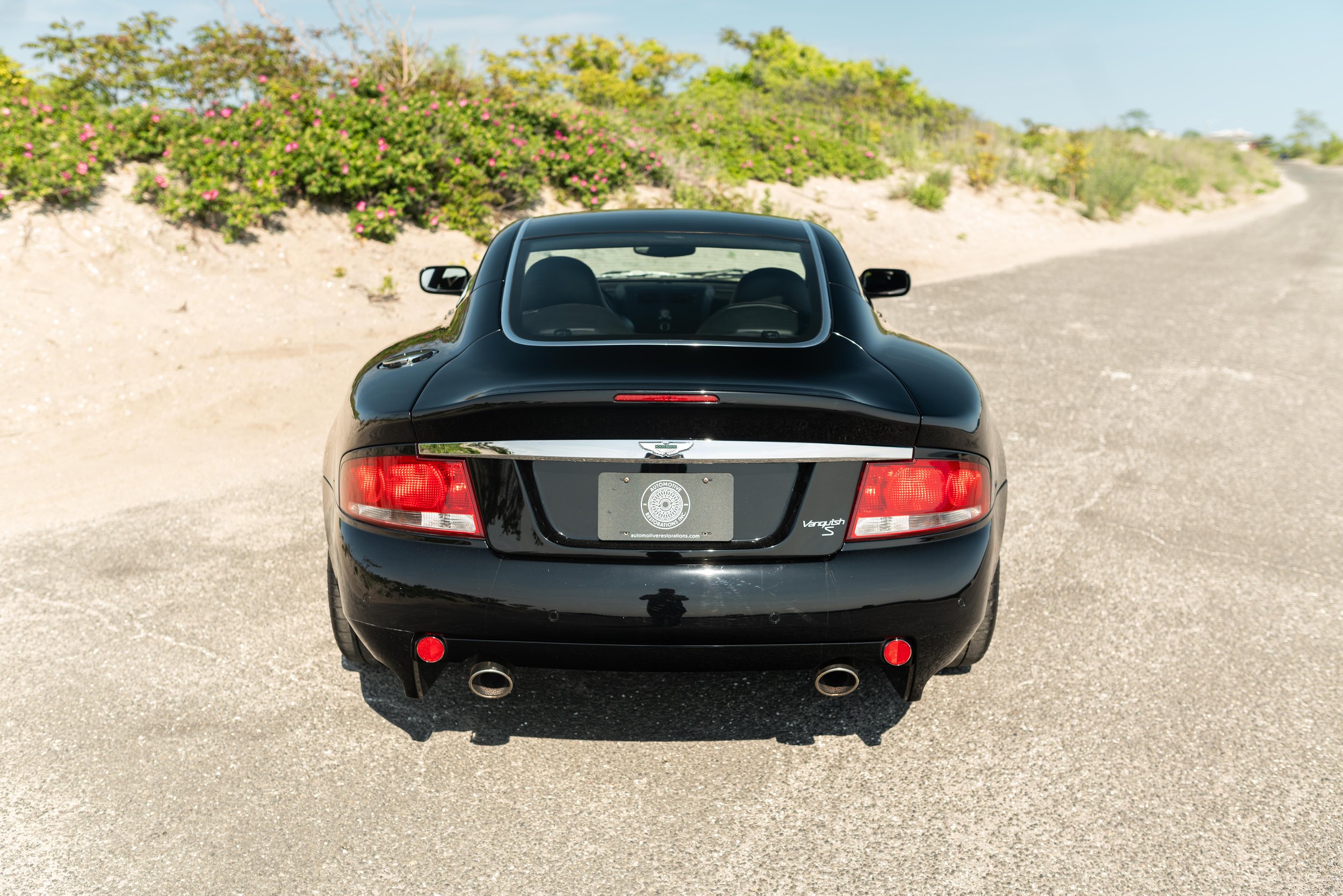 astonmartinvanquish-76.jpg