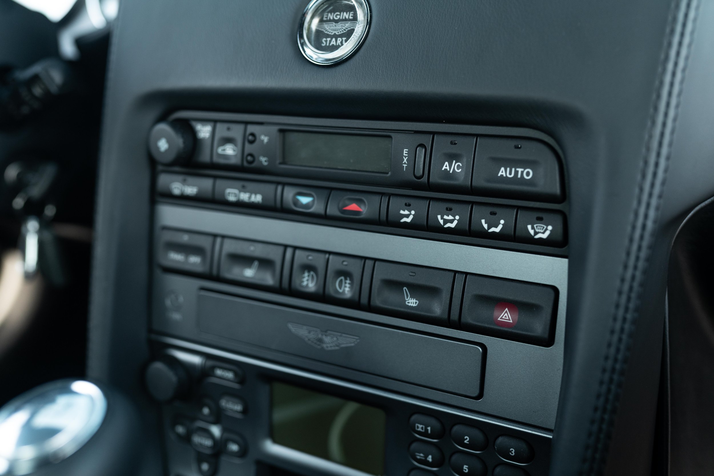 astonmartinvanquish-109.jpg