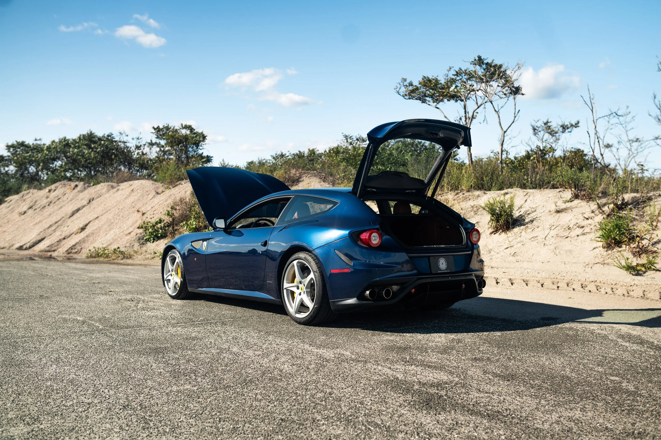 ferrrari ff-105.jpg