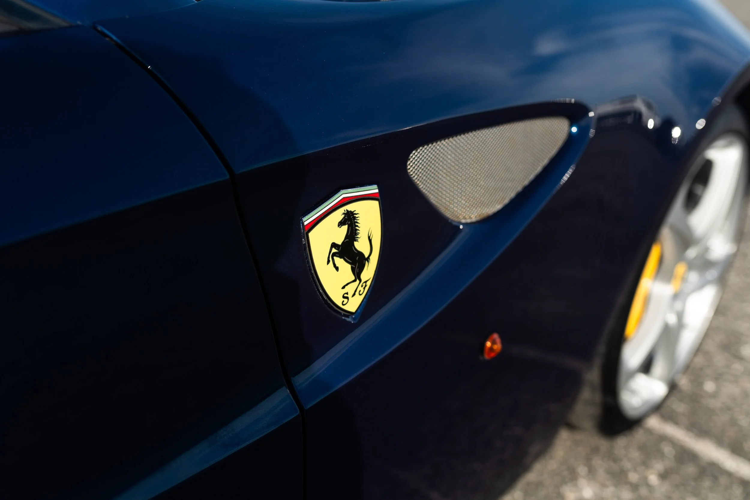 ferrrari ff-190.jpg