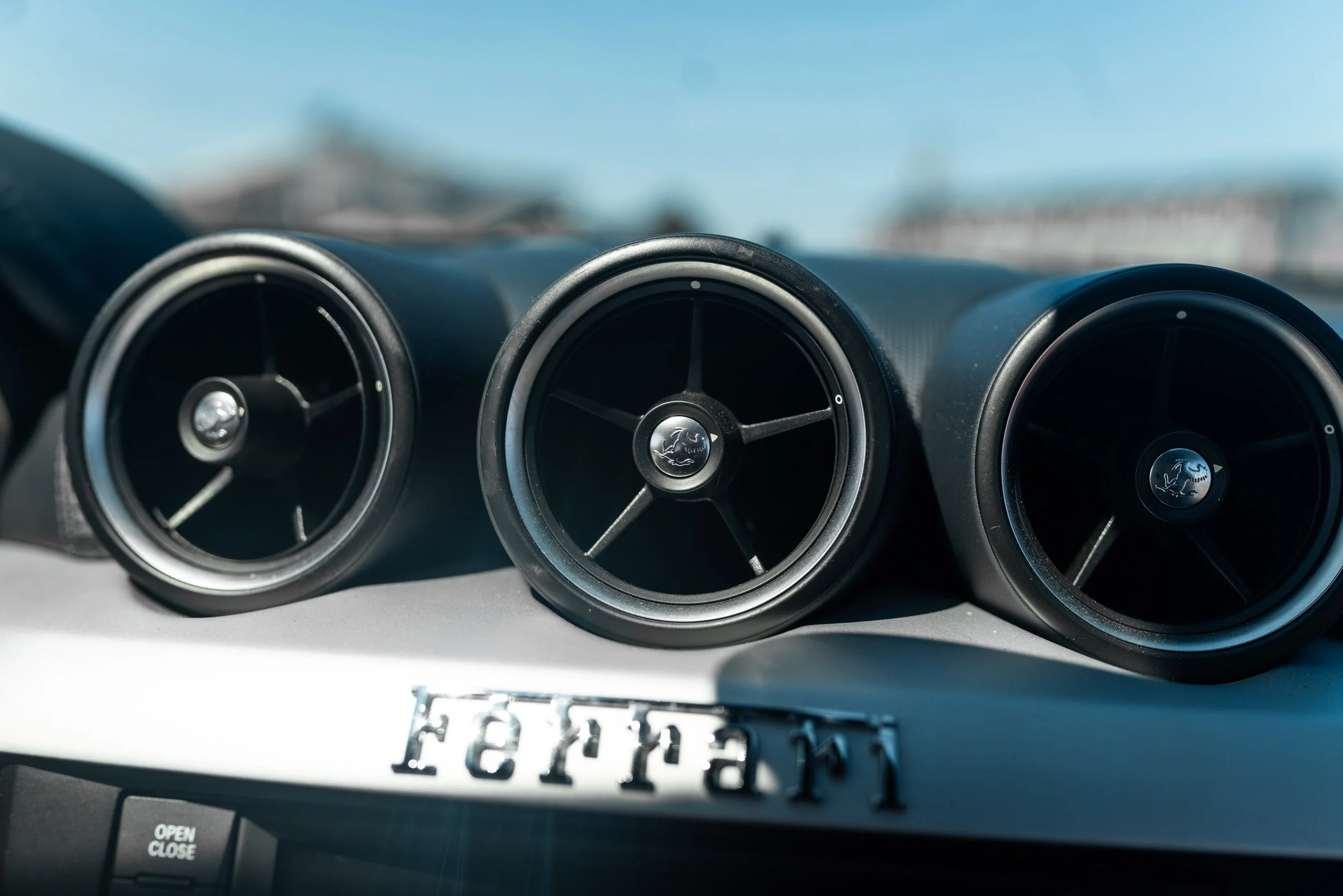 ferrrari ff-10.jpg