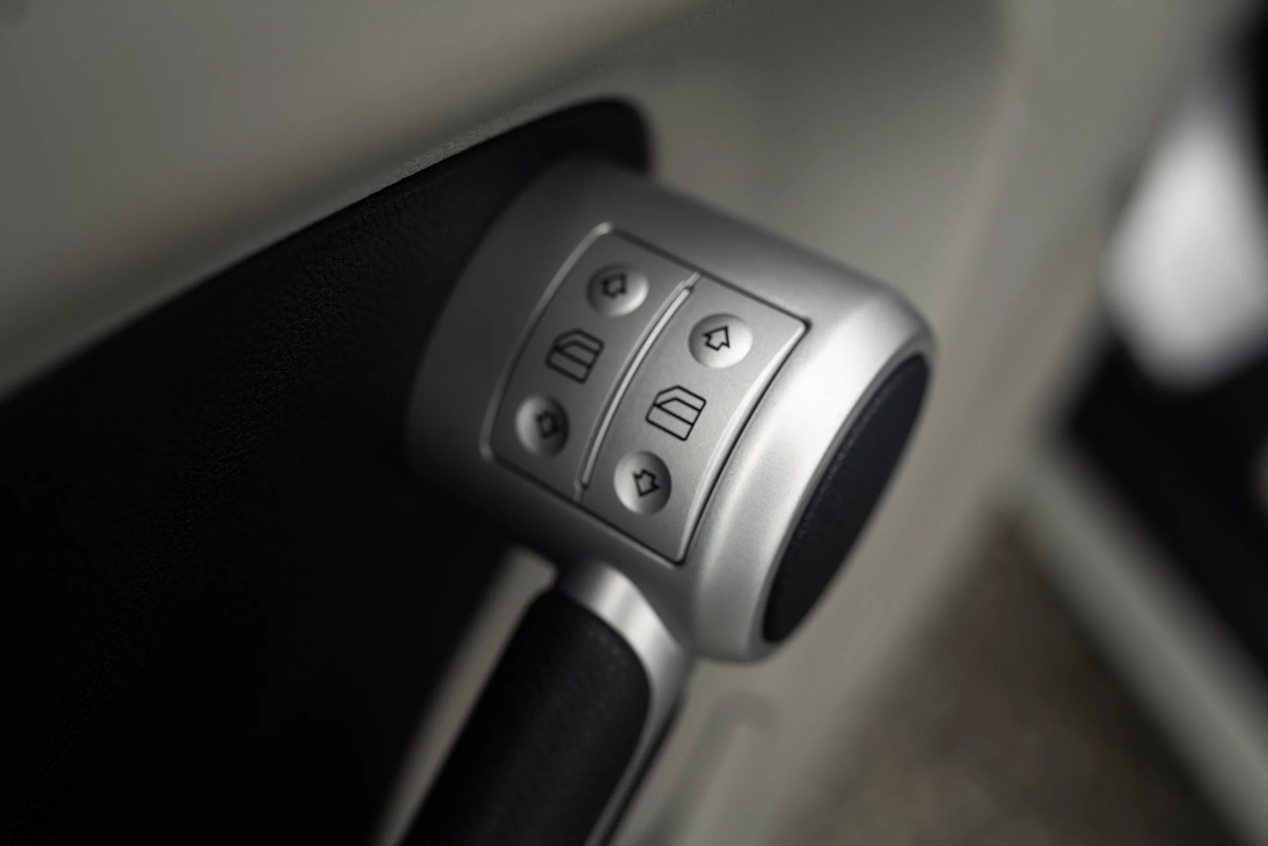 mercedes slk350-160.jpg