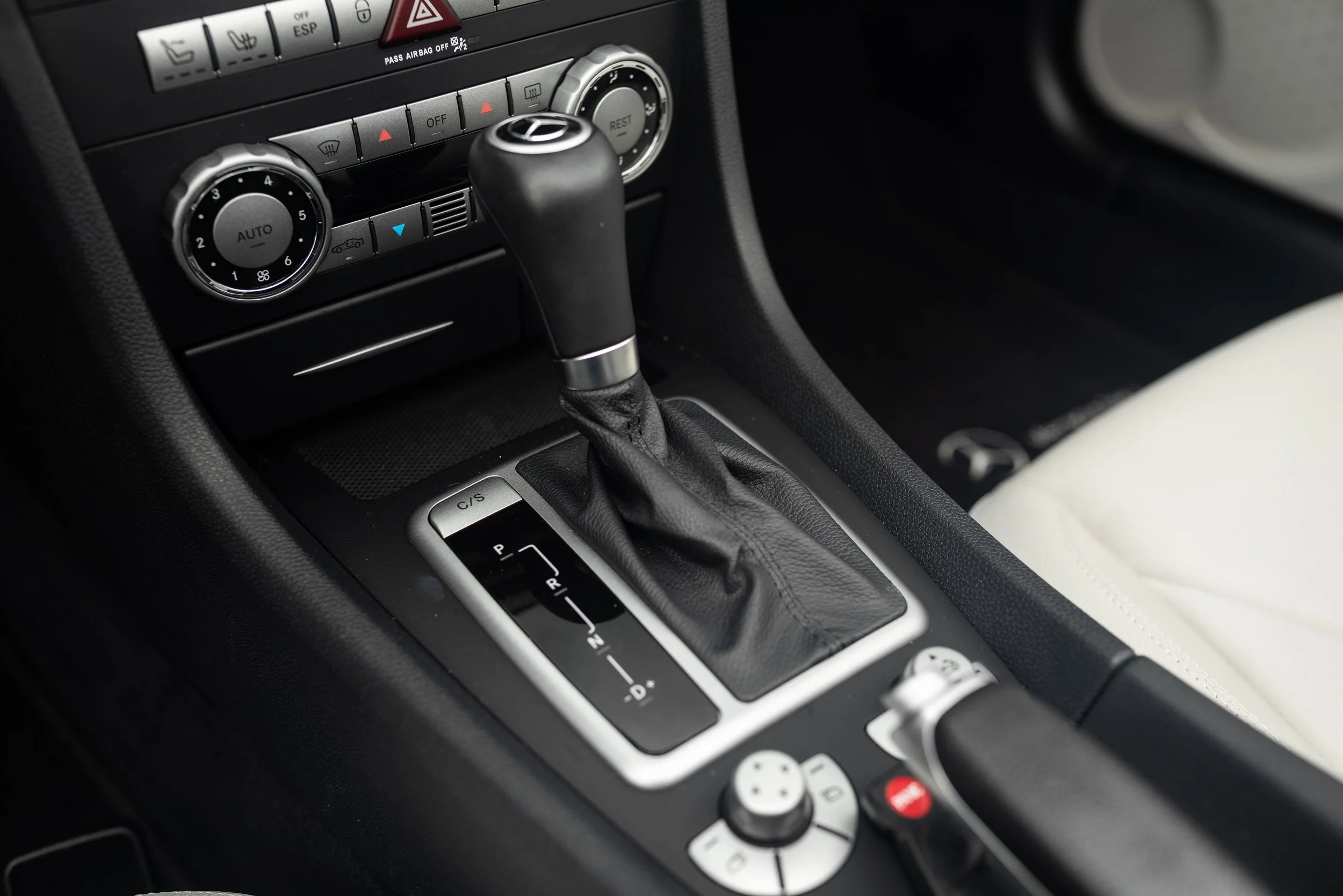 mercedes slk350-182.jpg