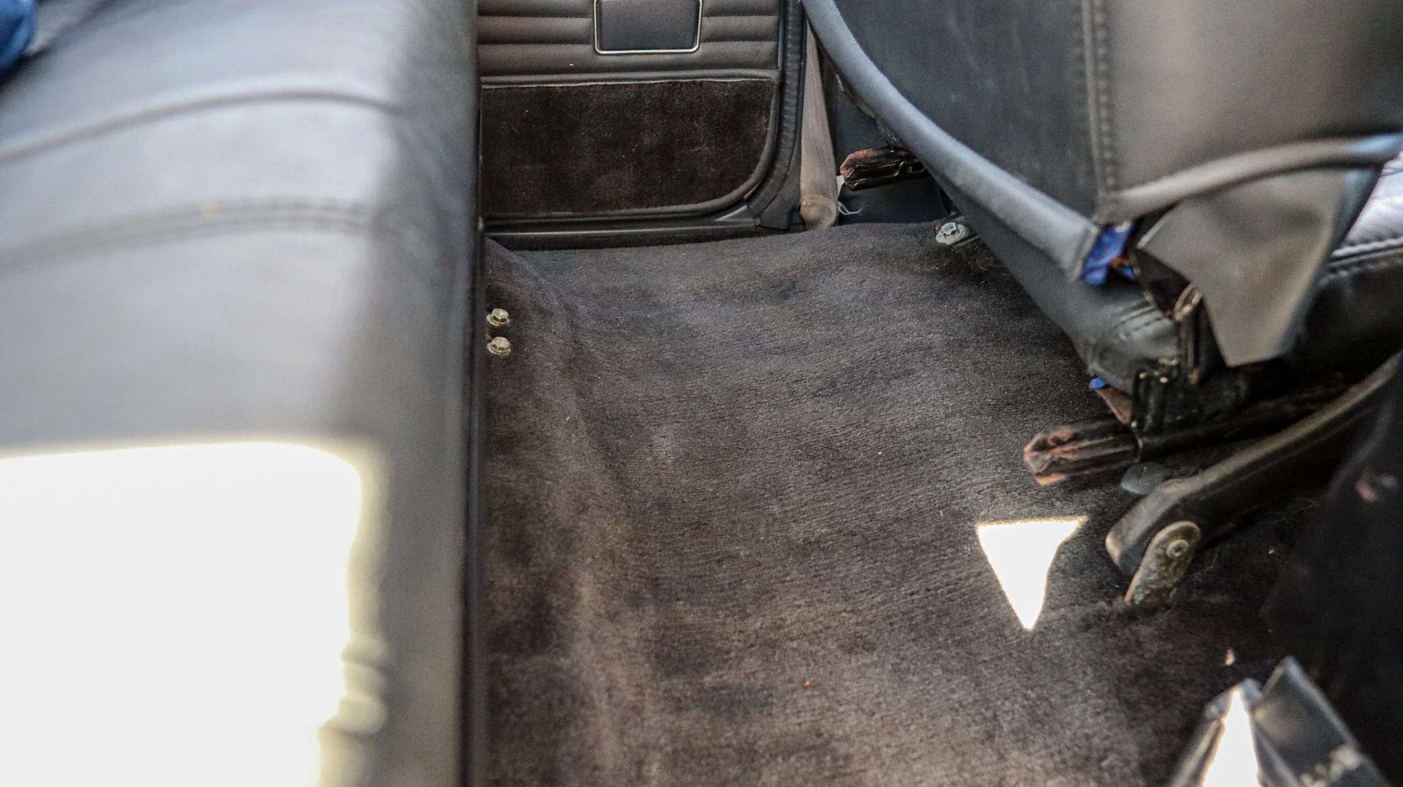 1988 Toyota Land Cruiser-66.jpg