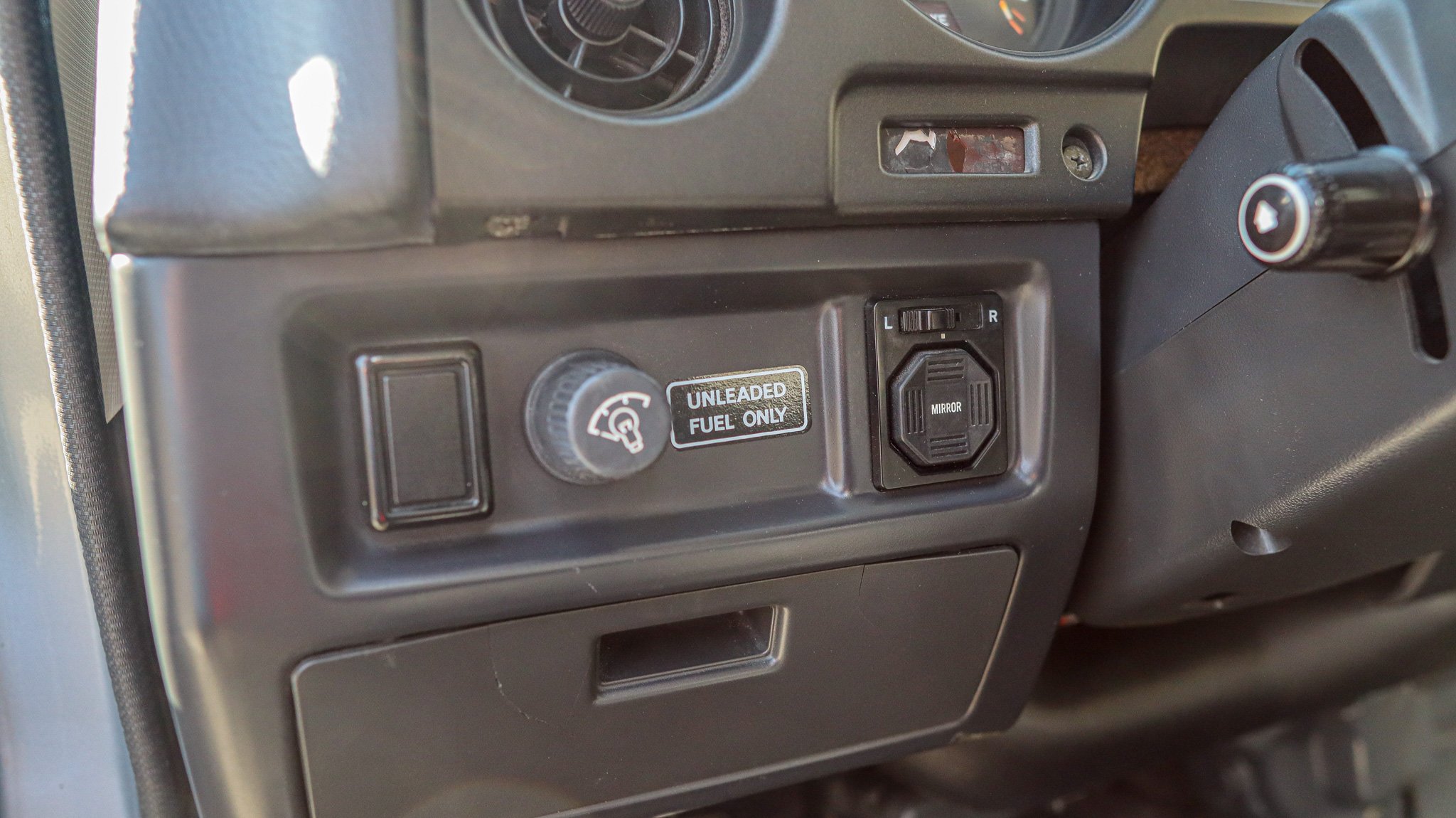 1988 Toyota Land Cruiser-12.jpg