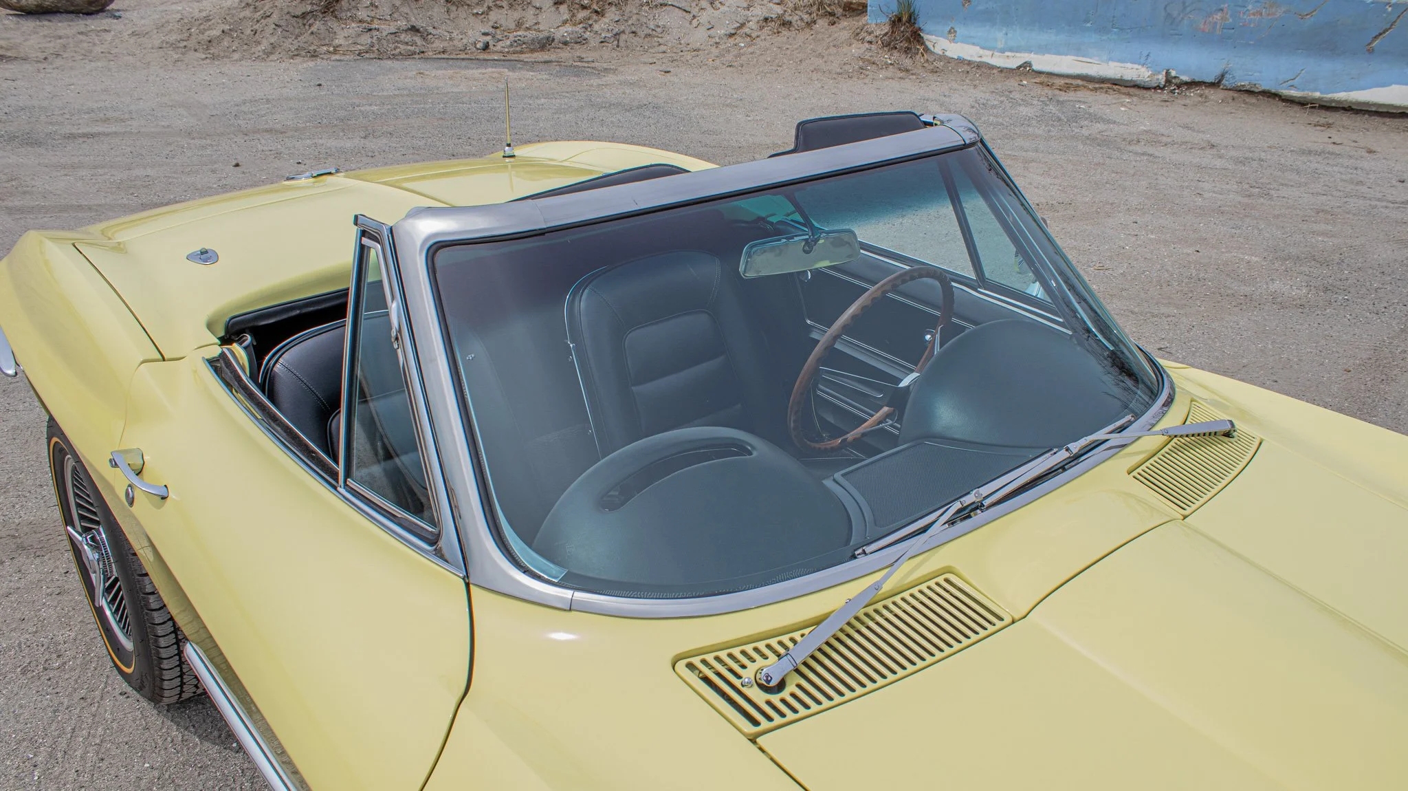 1965 Chevrolet Corvette-29.jpg