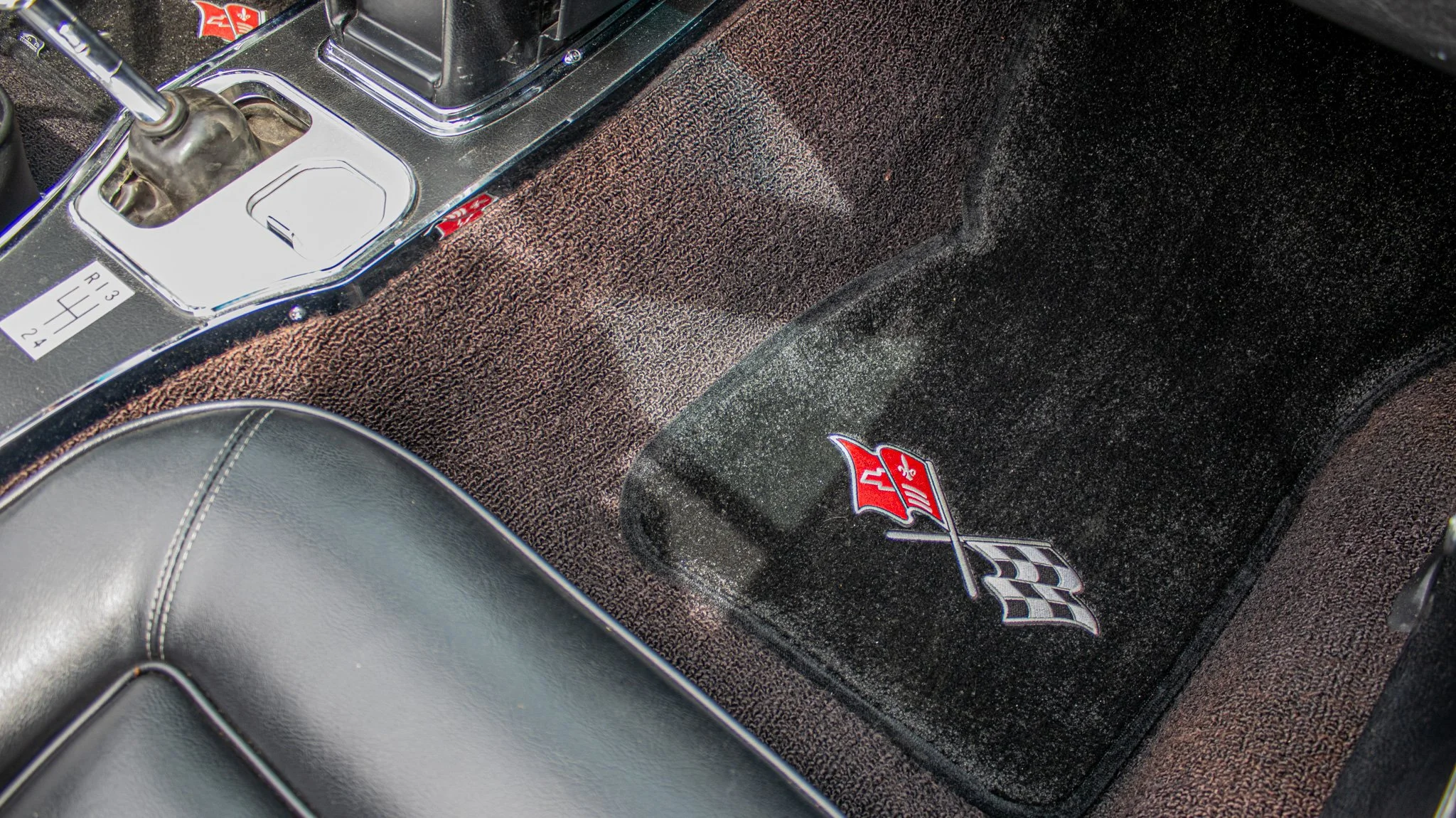 1965 Chevrolet Corvette-34.jpg