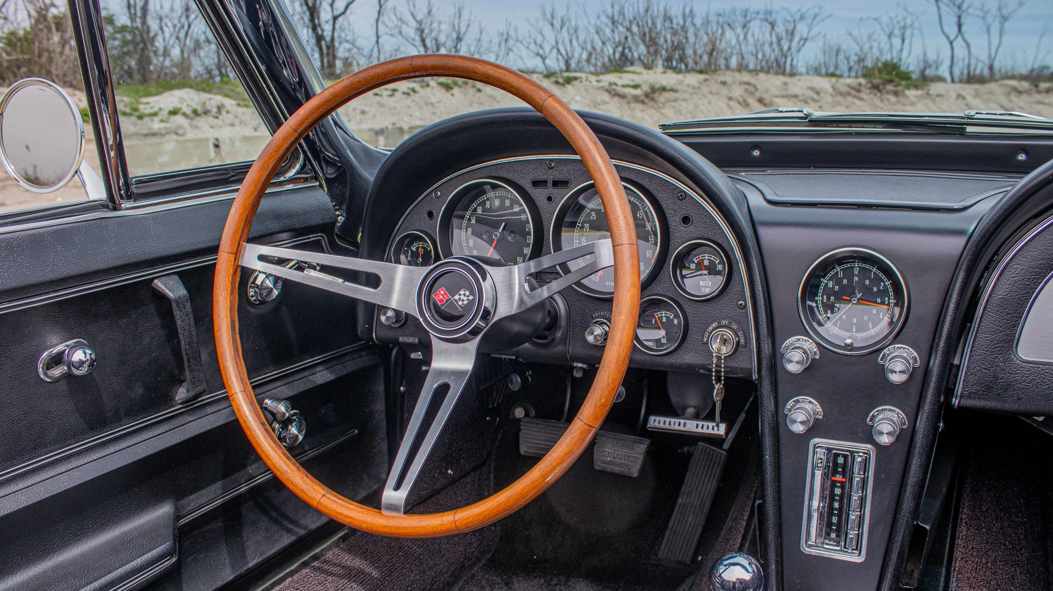 1965 Chevrolet Corvette-35.jpg