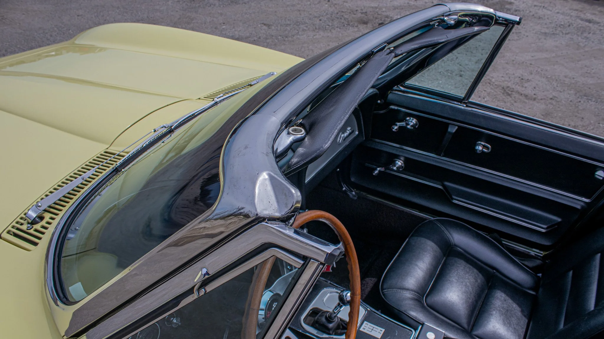 1965 Chevrolet Corvette-37.jpg