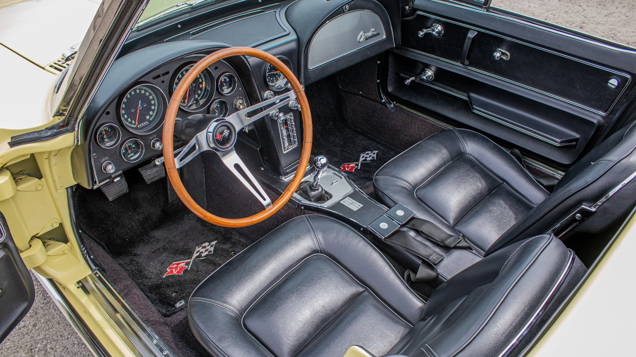 1965 Chevrolet Corvette-42.jpg