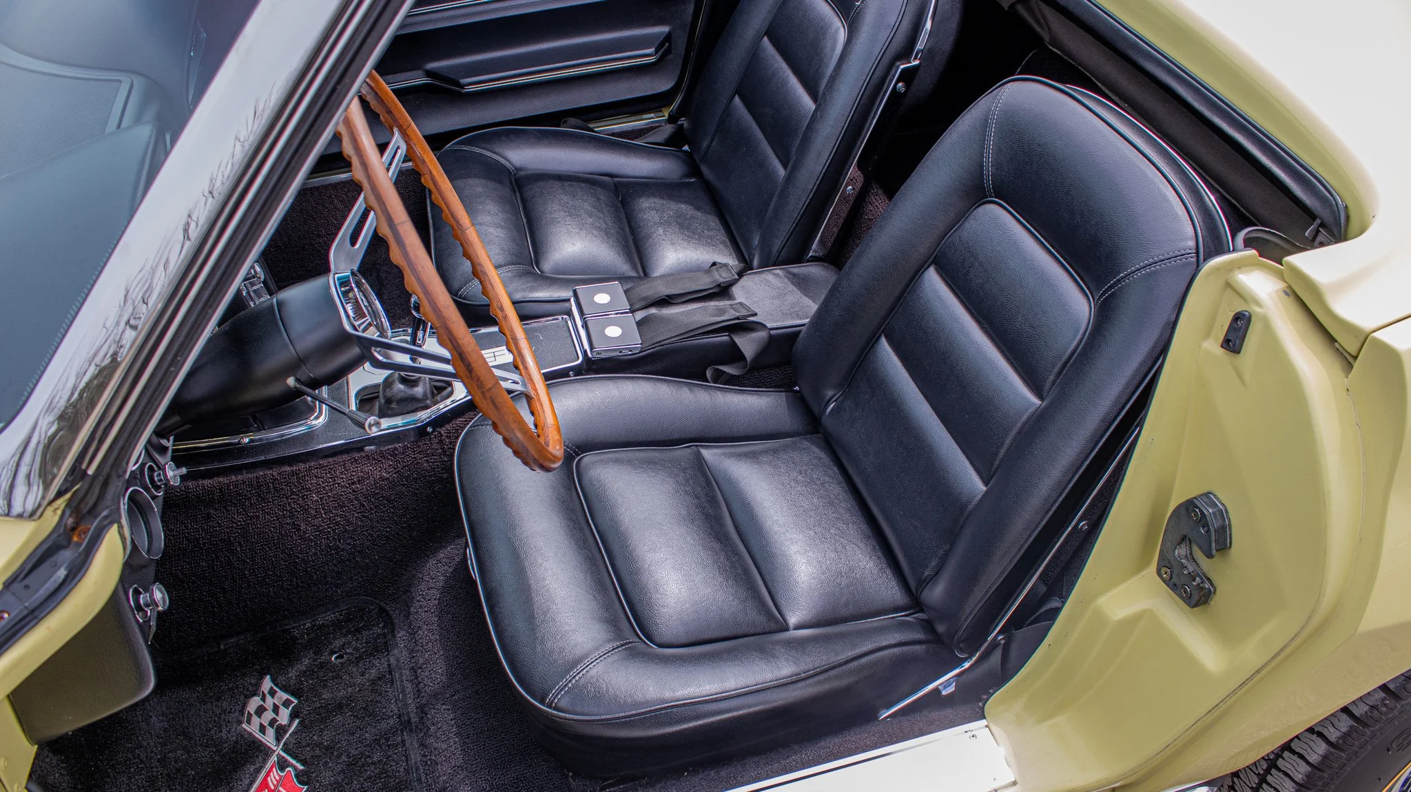 1965 Chevrolet Corvette-54.jpg