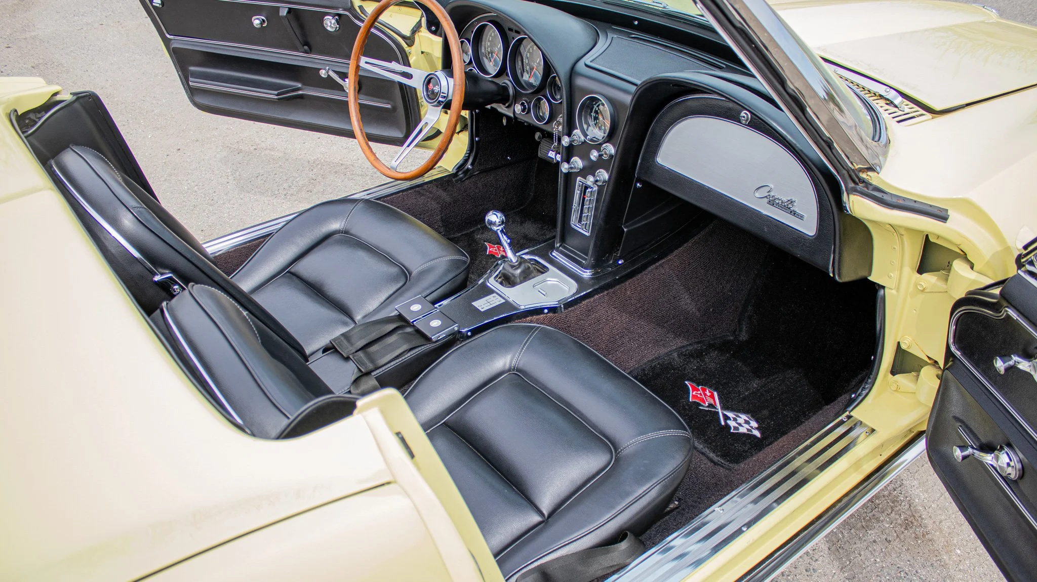 1965 Chevrolet Corvette-55.jpg