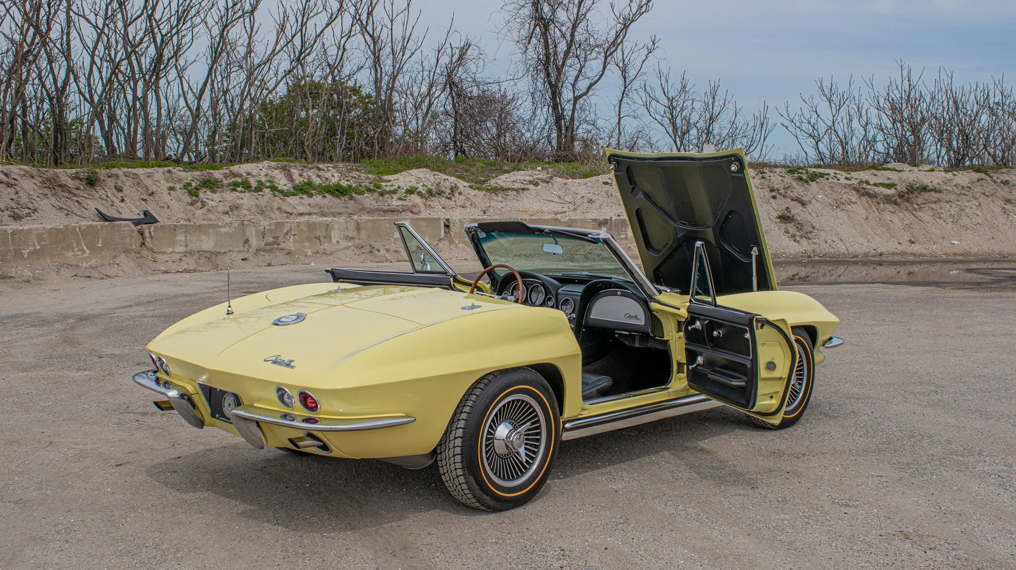1965 Chevrolet Corvette-67.jpg