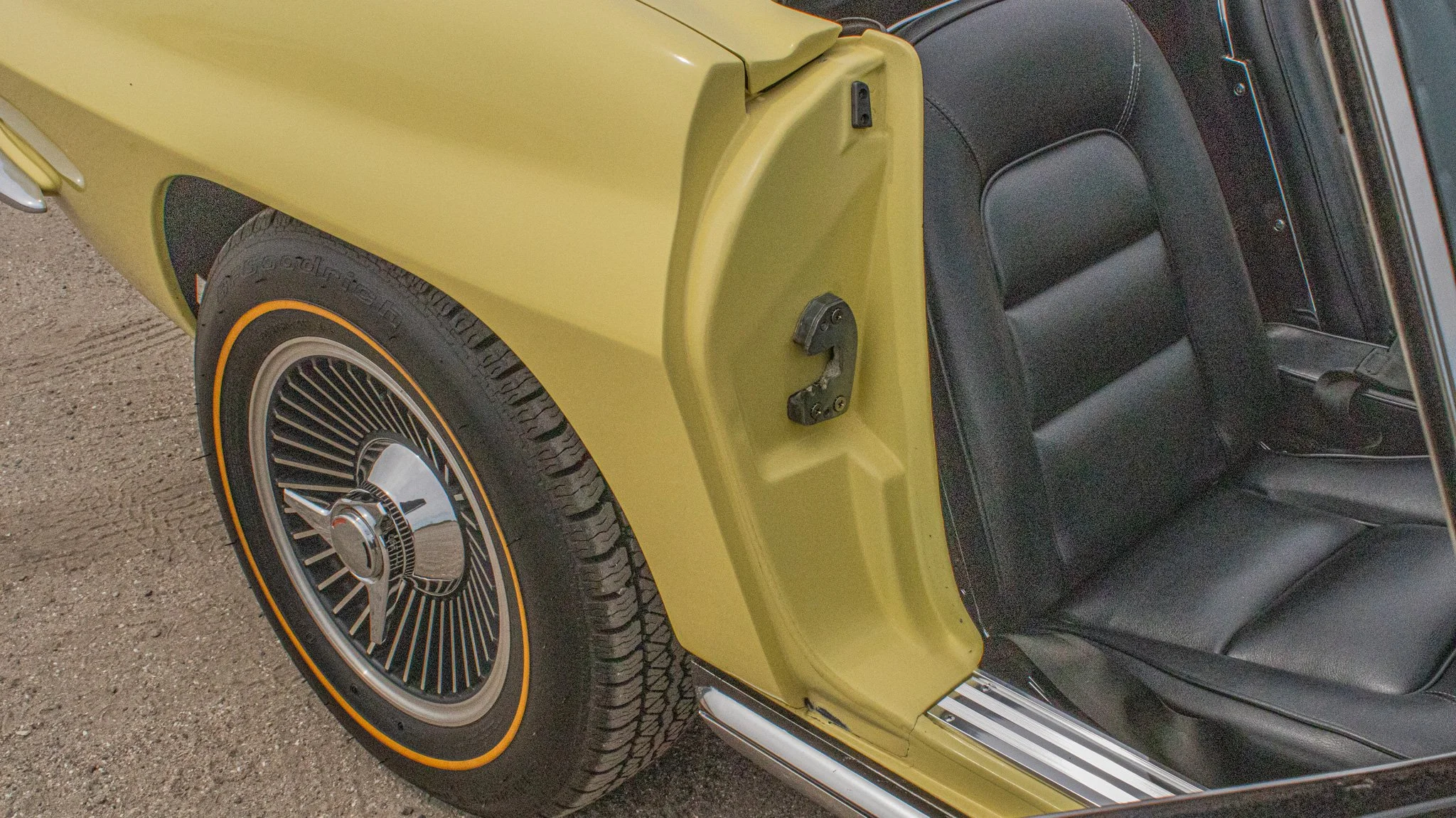 1965 Chevrolet Corvette-69.jpg