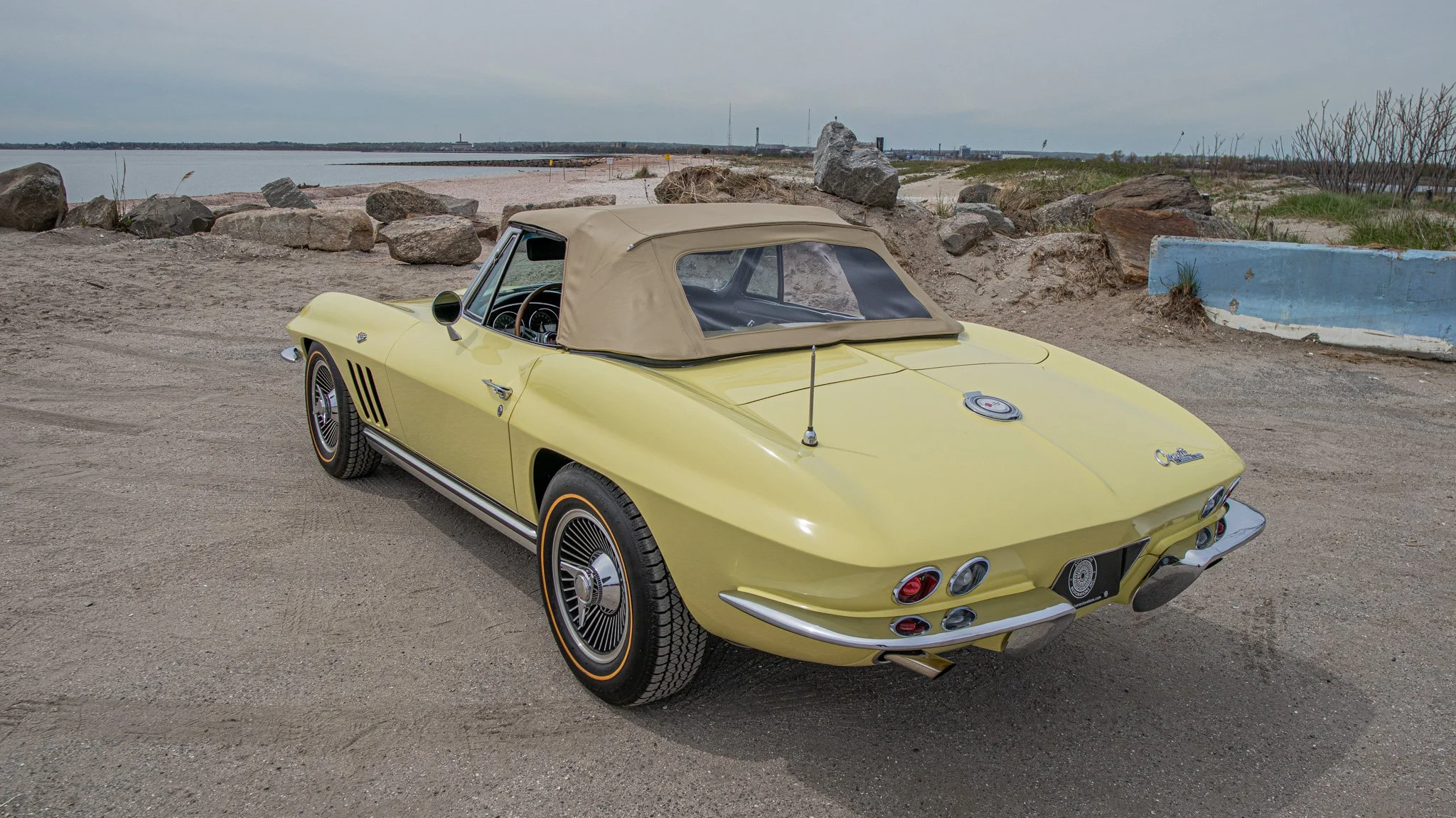 1965 Chevrolet Corvette-92.jpg