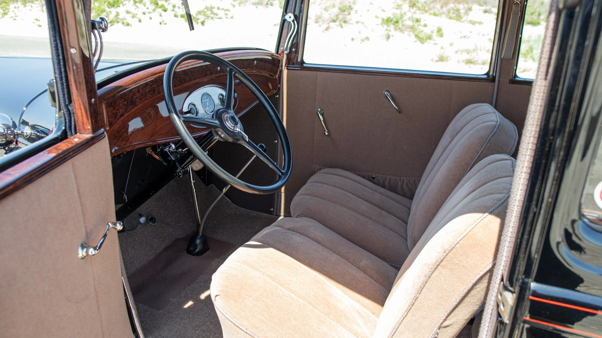 1932 Ford Victoria-50.jpg