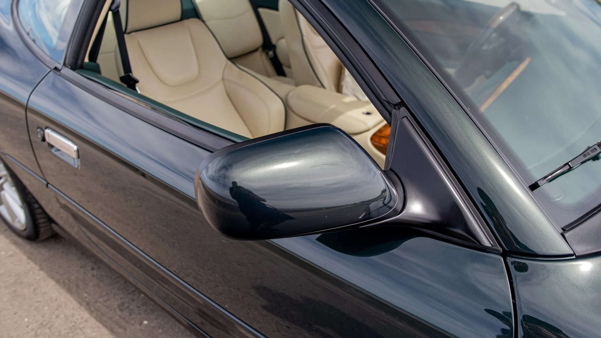 2000 Aston Martin DB7-016.jpg