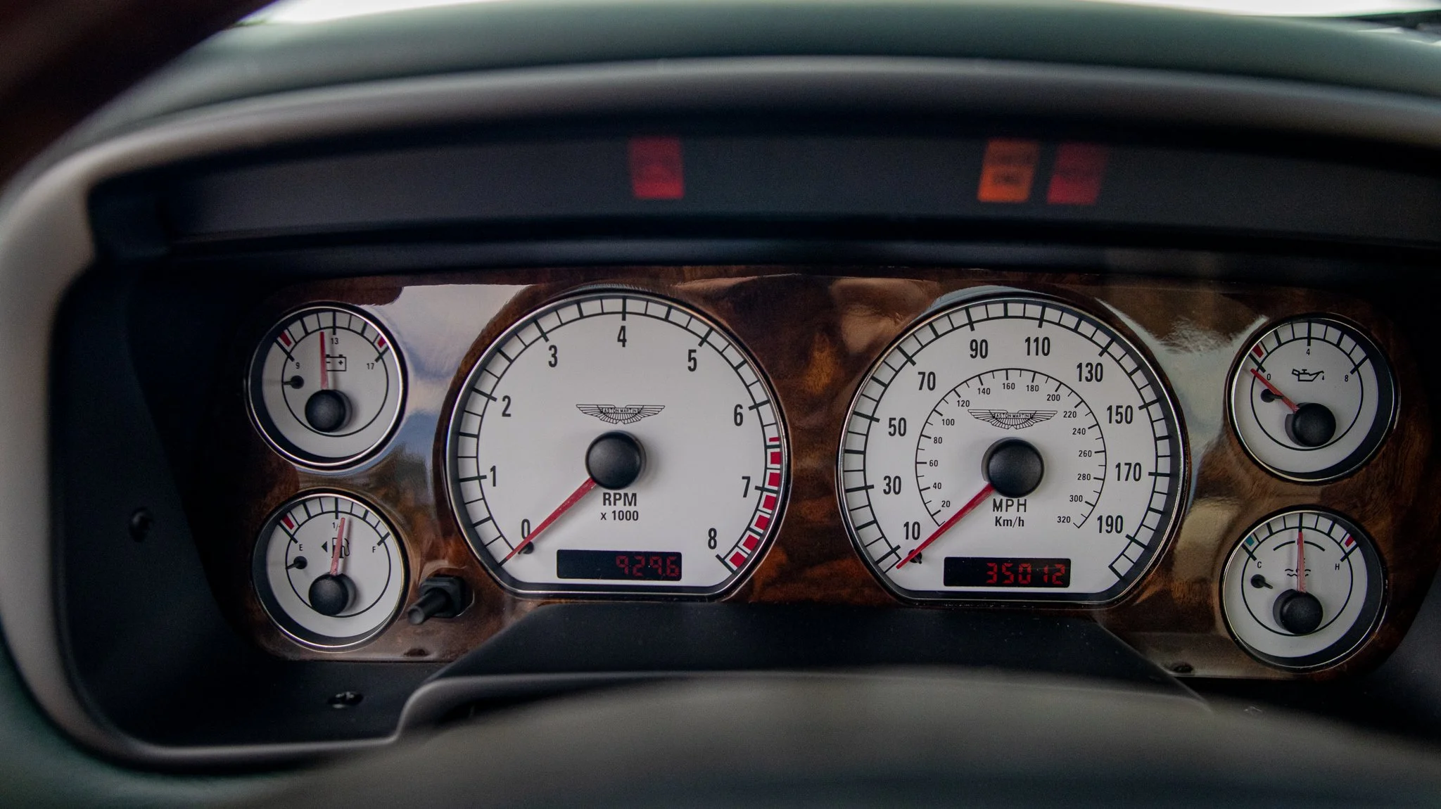 2000 Aston Martin DB7-032.jpg