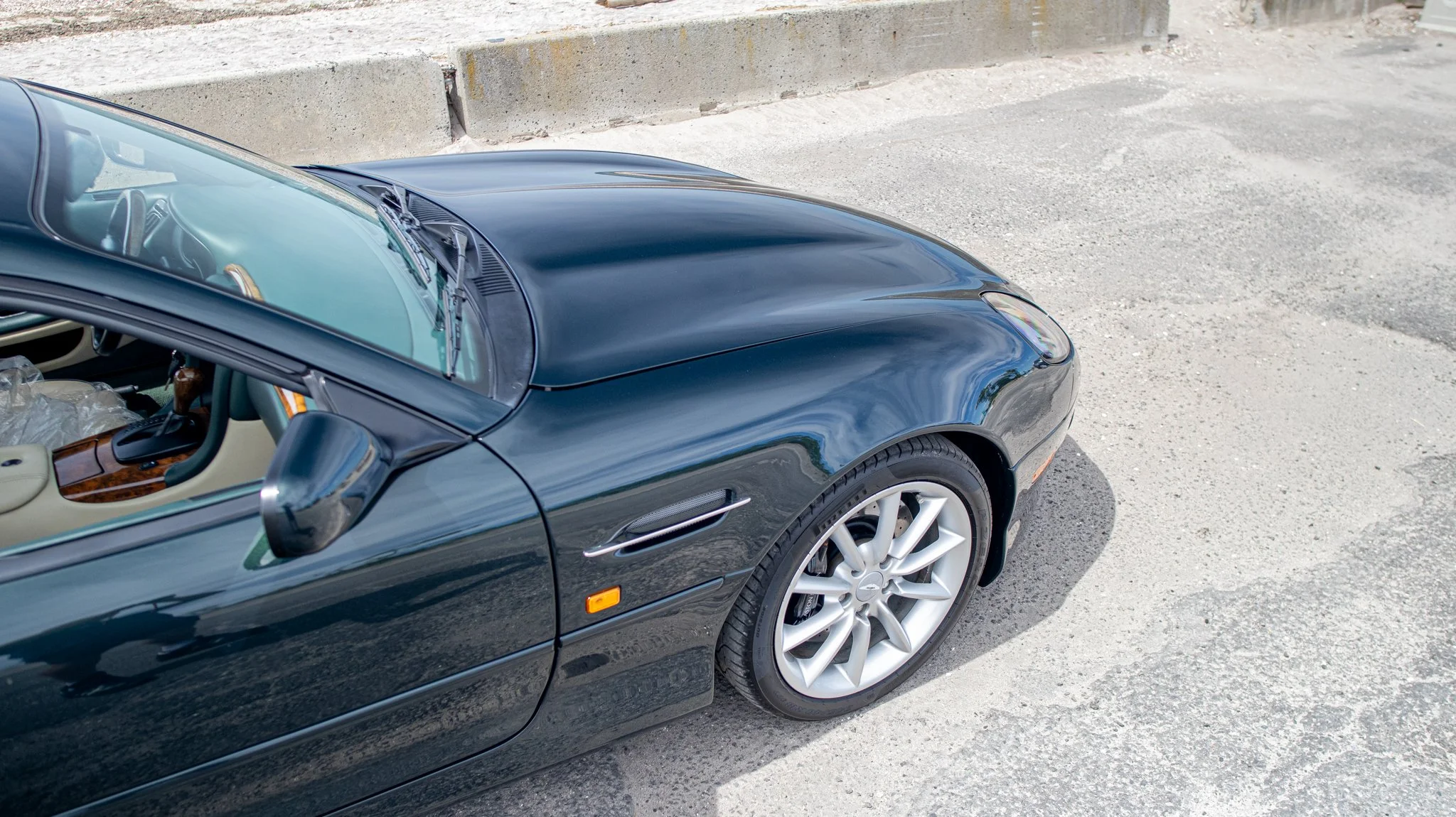 2000 Aston Martin DB7-044.jpg