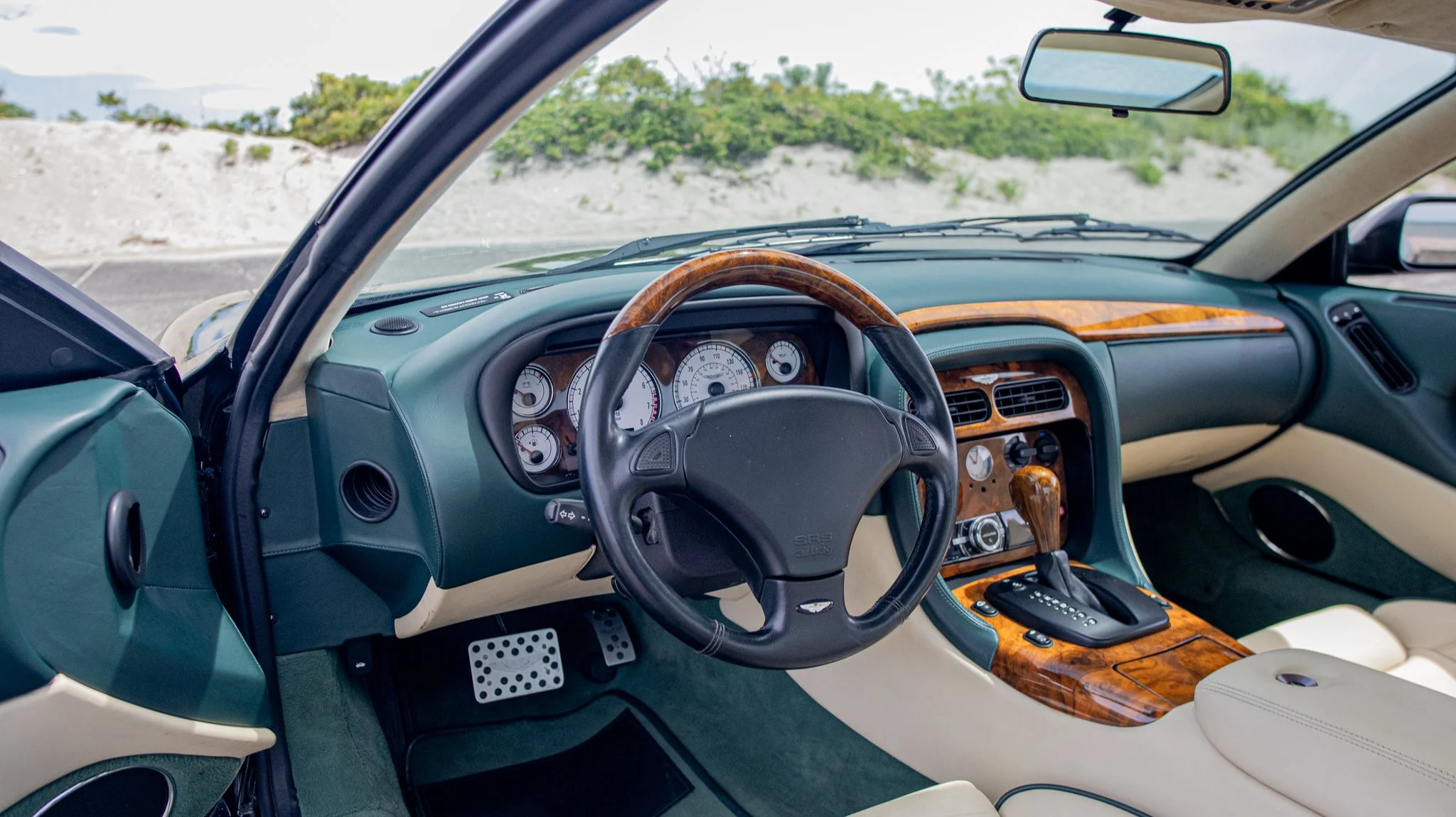 2000 Aston Martin DB7-066.jpg