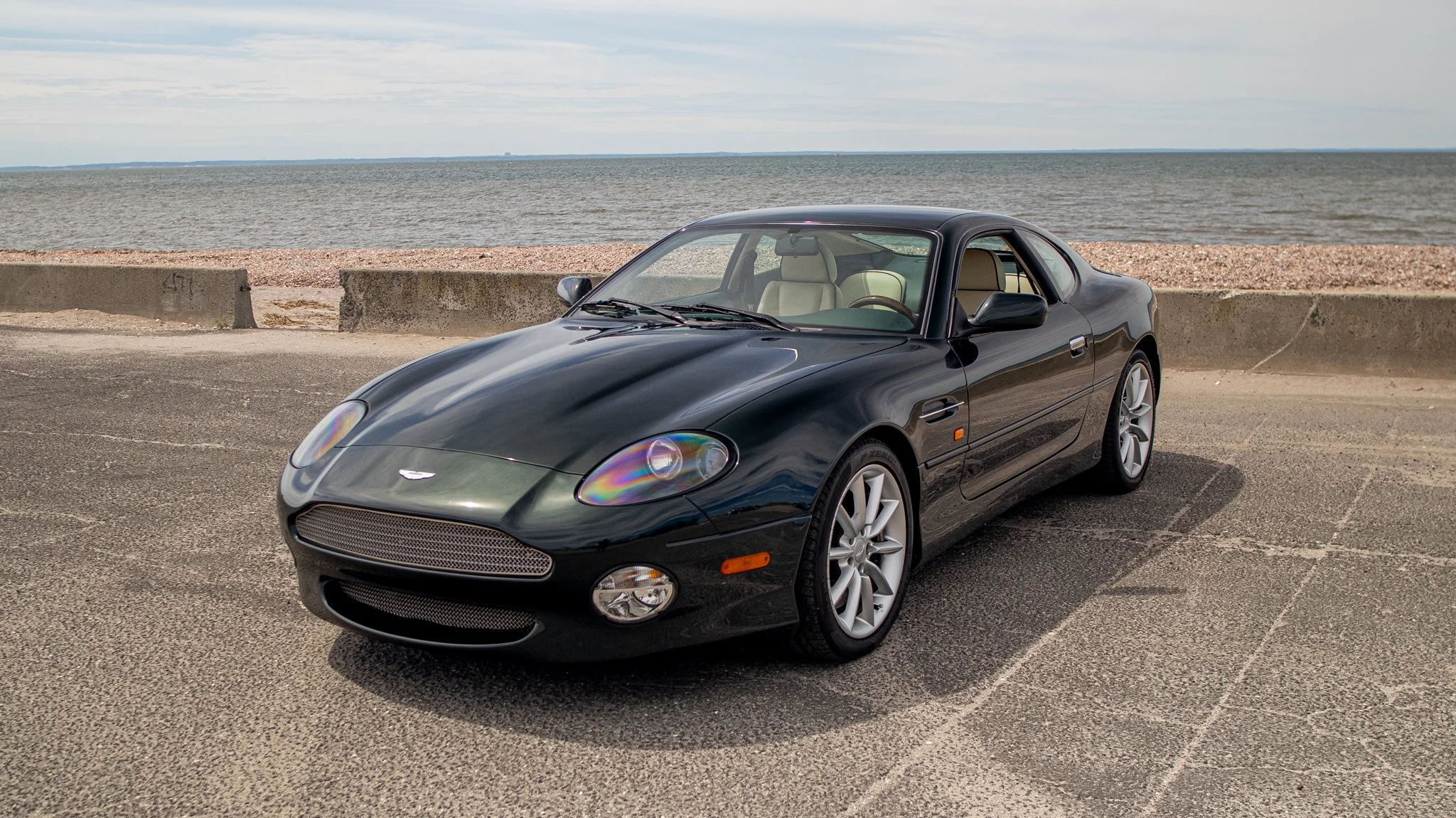 2000 Aston Martin DB7-084.jpg