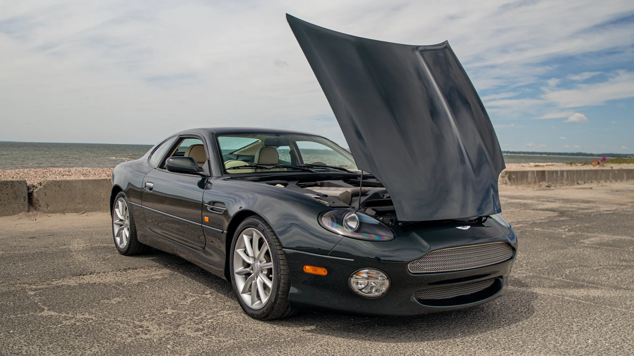 2000 Aston Martin DB7-113.jpg