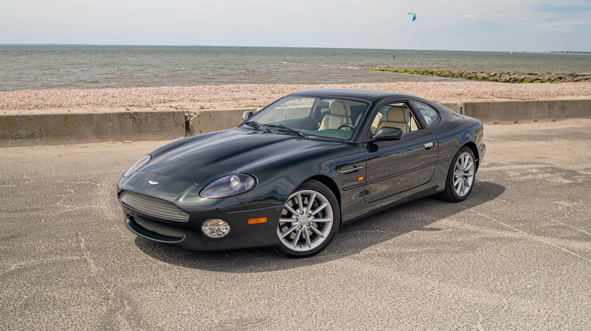 2000 Aston Martin DB7-115.jpg