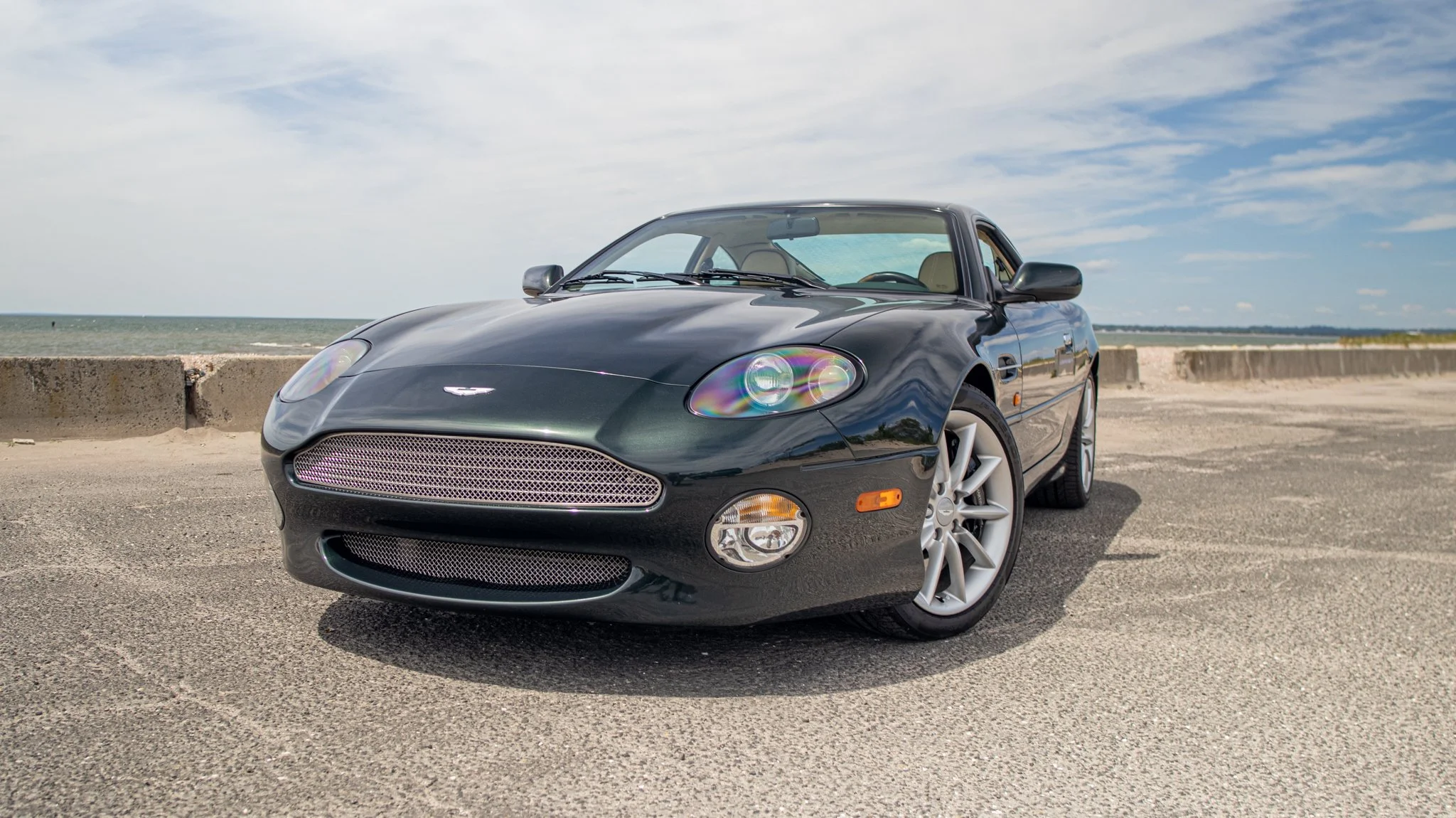 2000 Aston Martin DB7-116.jpg