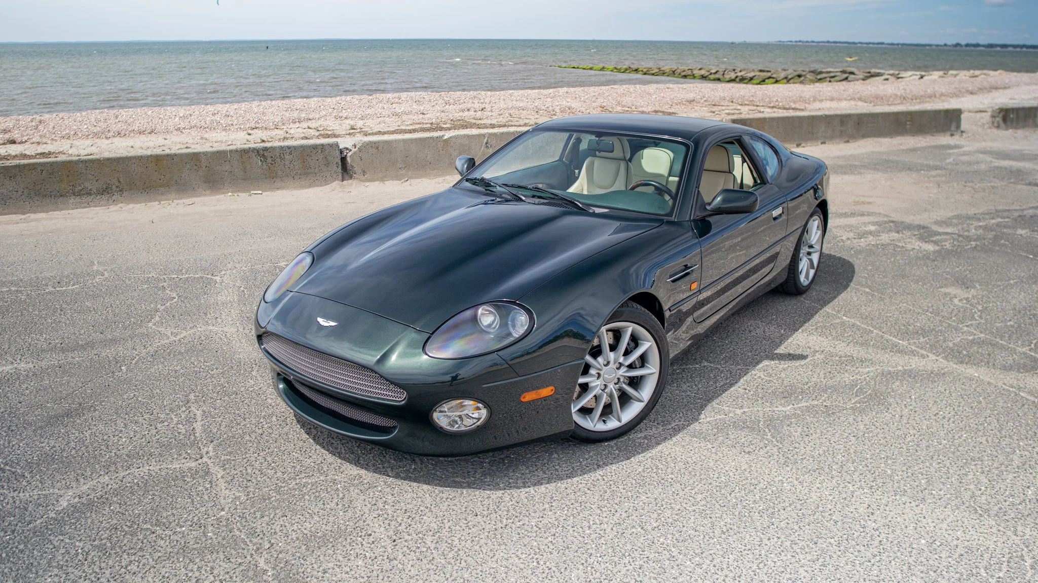 2000 Aston Martin DB7-117.jpg