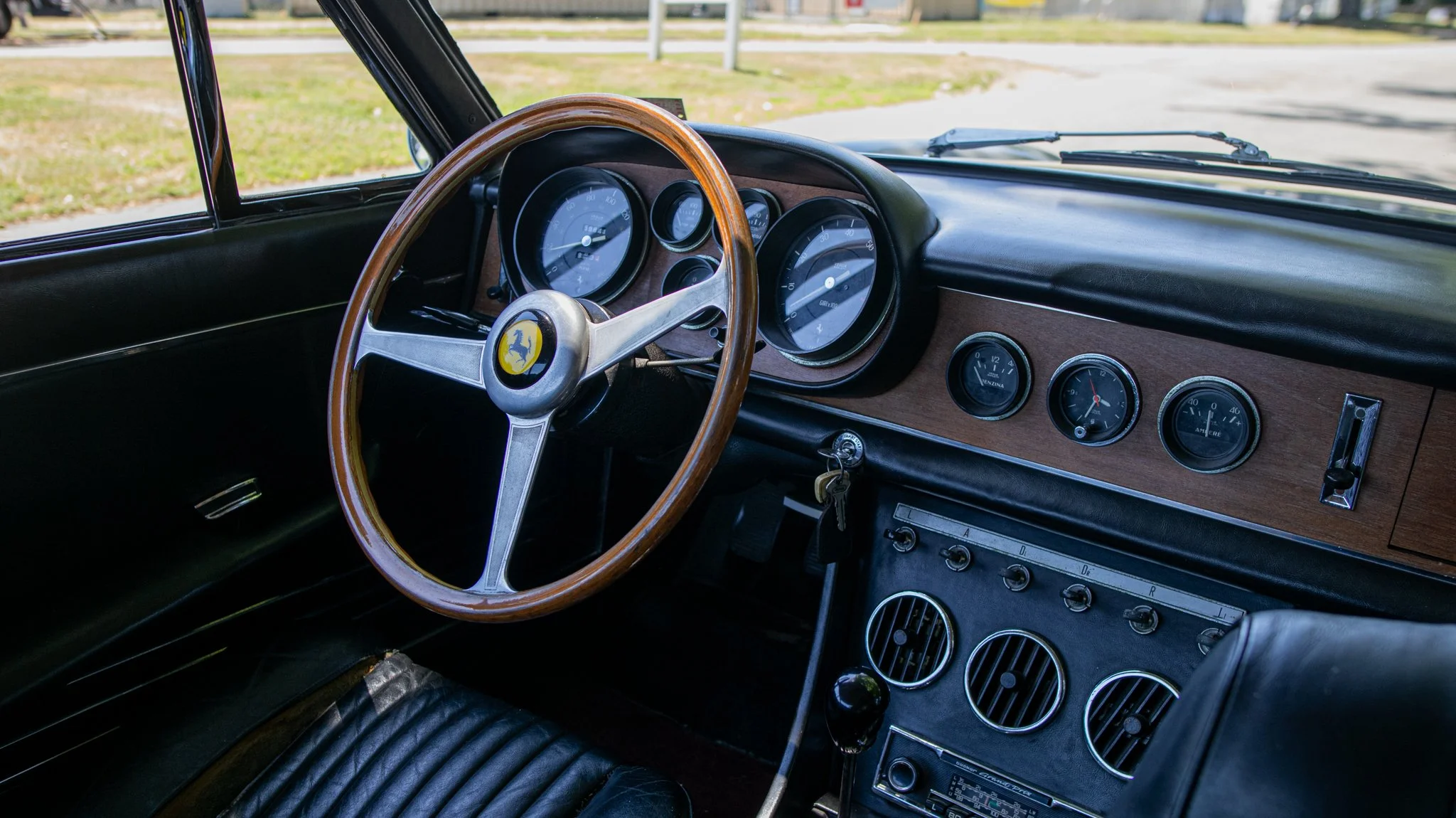 1967 Ferrari 330 GTC-105.jpg