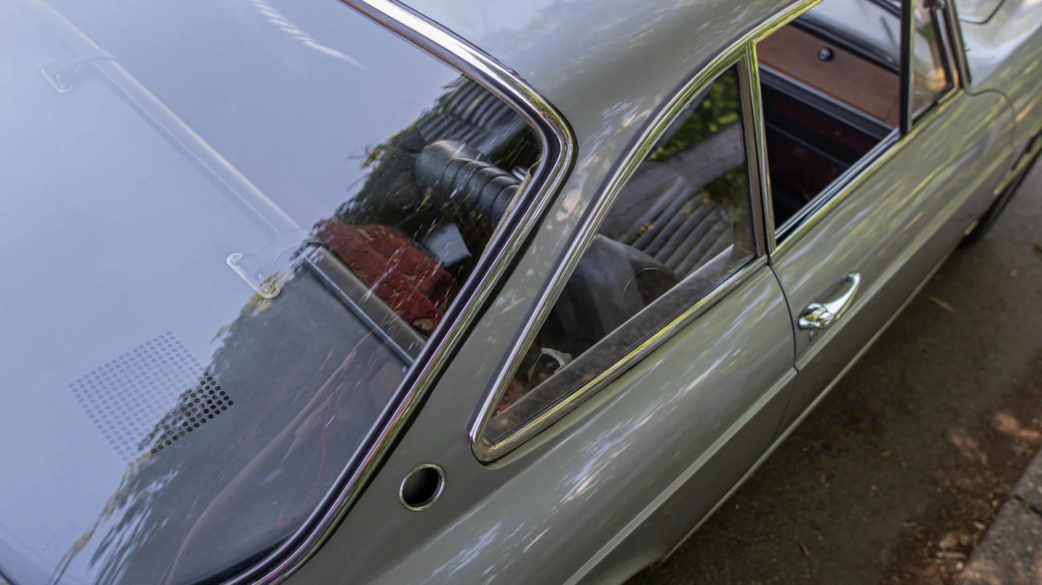 1967 Ferrari 330 GTC-040.jpg