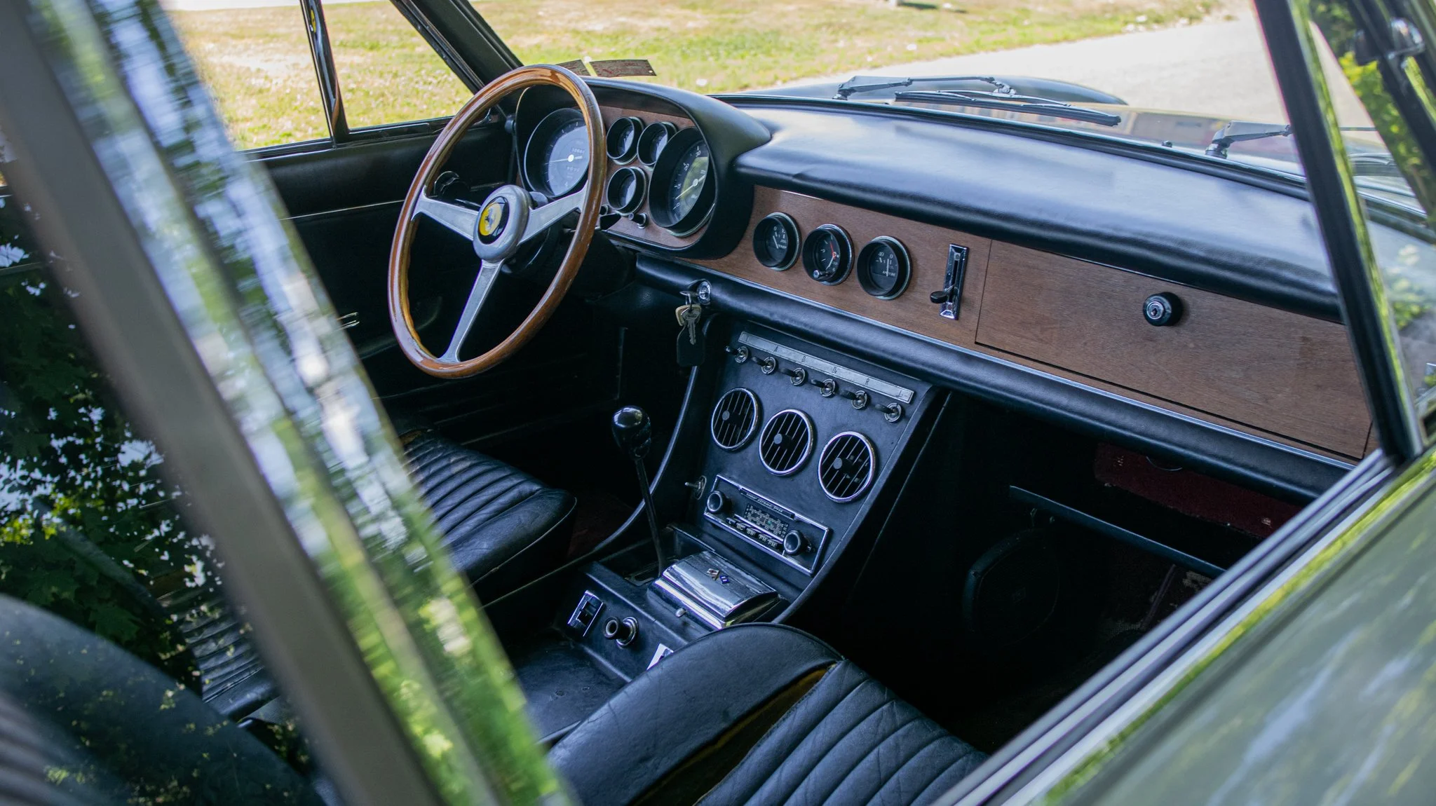 1967 Ferrari 330 GTC-041.jpg