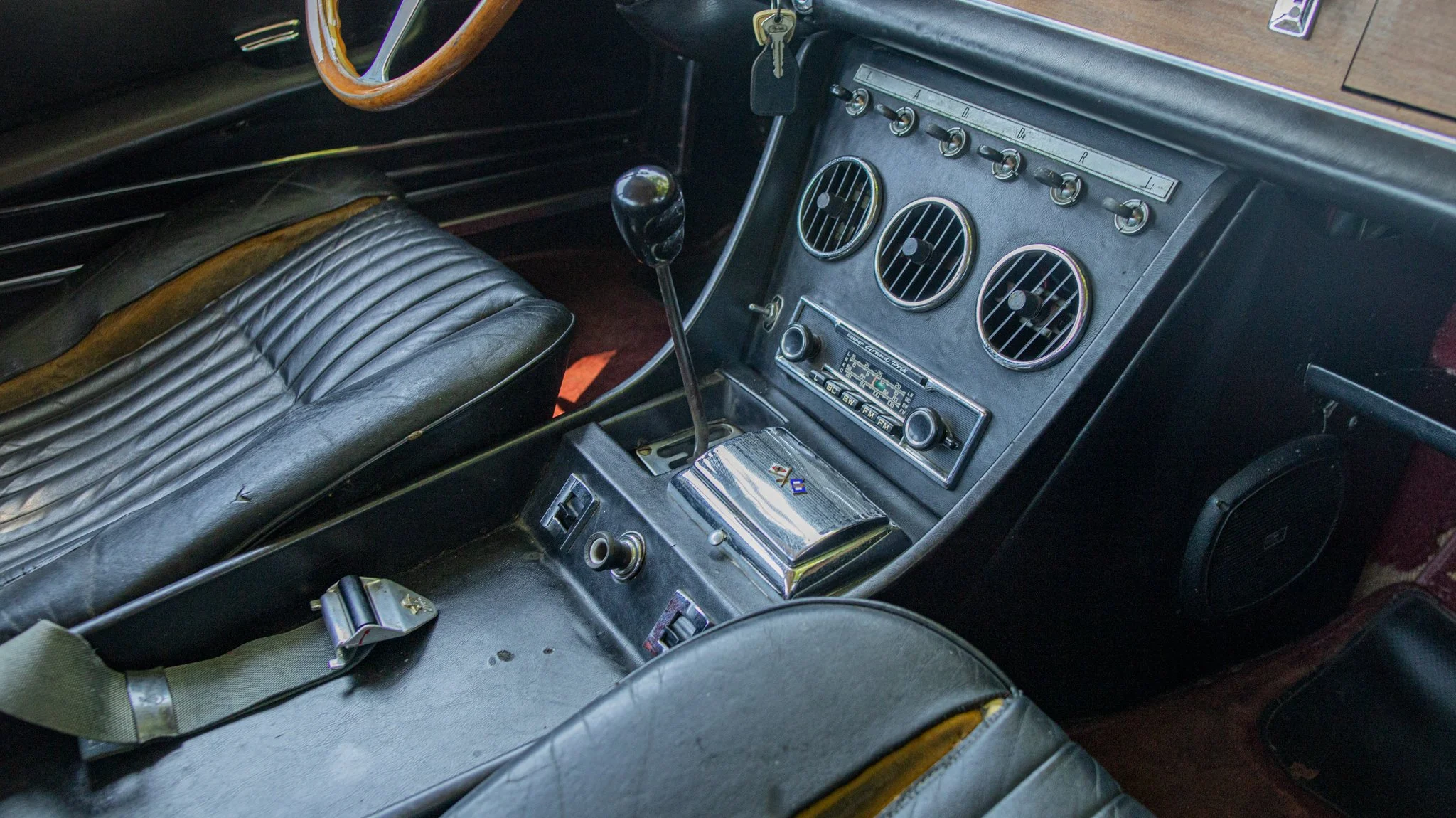 1967 Ferrari 330 GTC-044.jpg