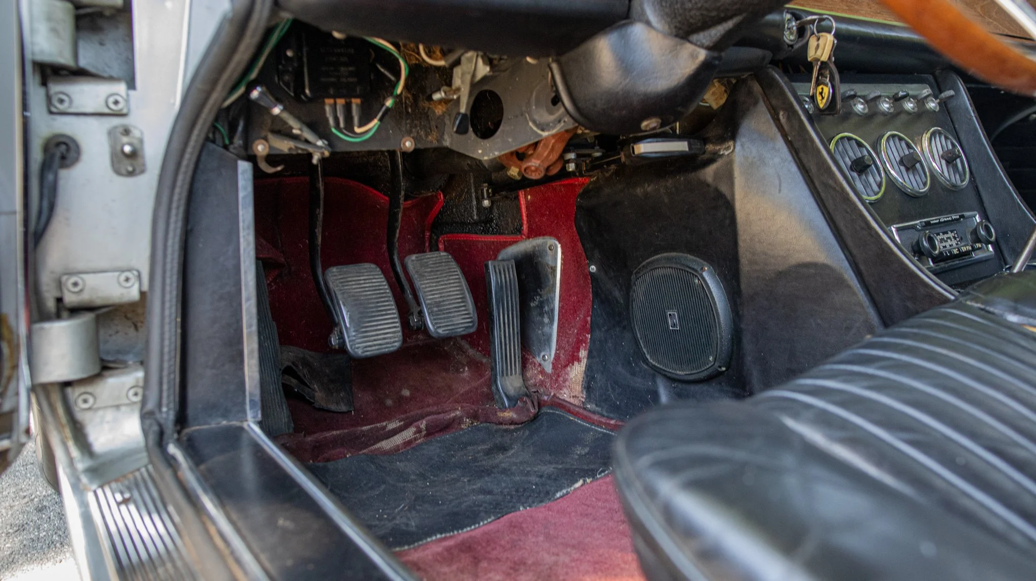 1967 Ferrari 330 GTC-061.jpg