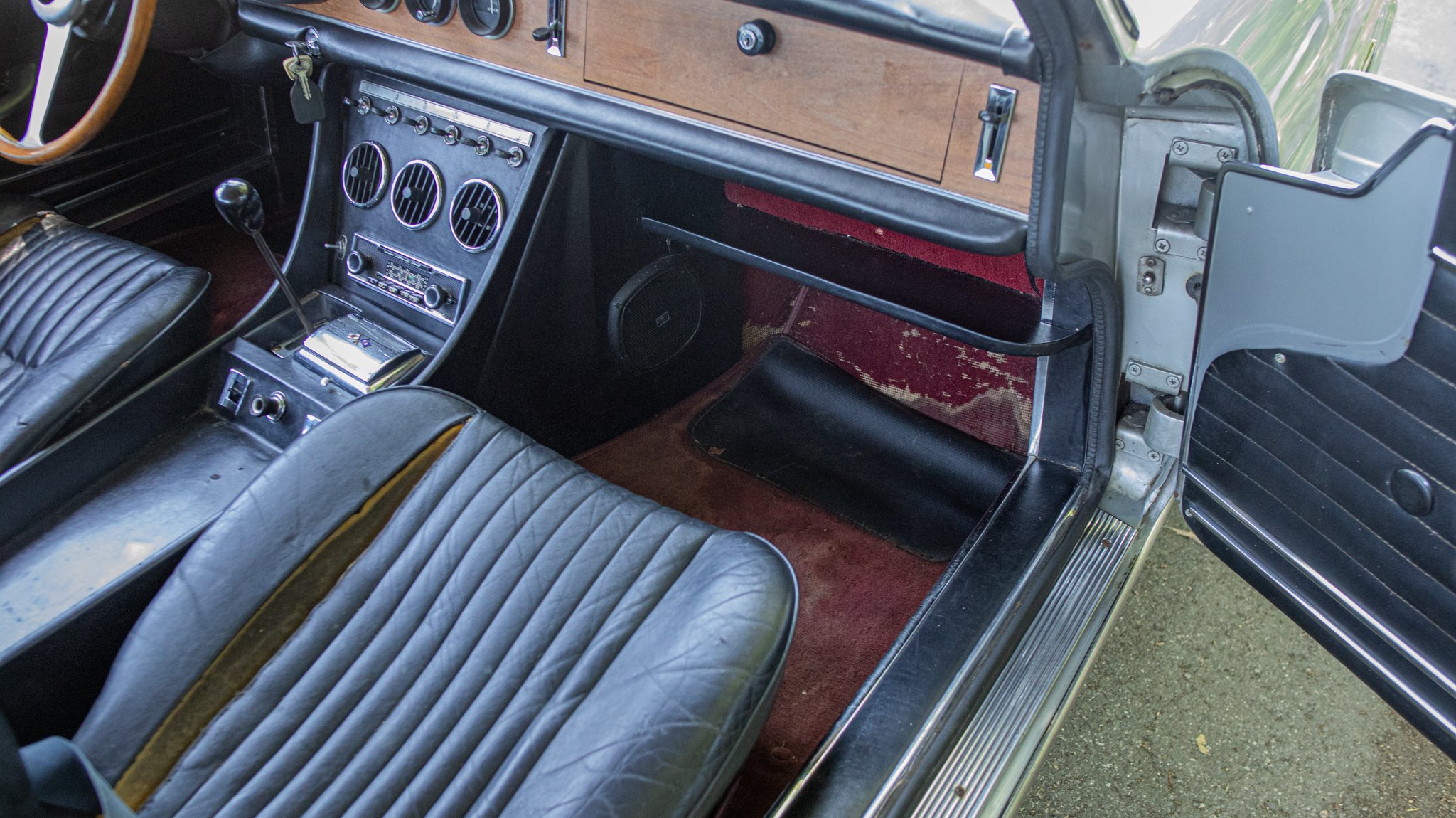 1967 Ferrari 330 GTC-071.jpg