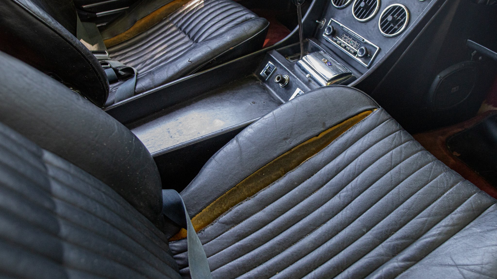 1967 Ferrari 330 GTC-072.jpg