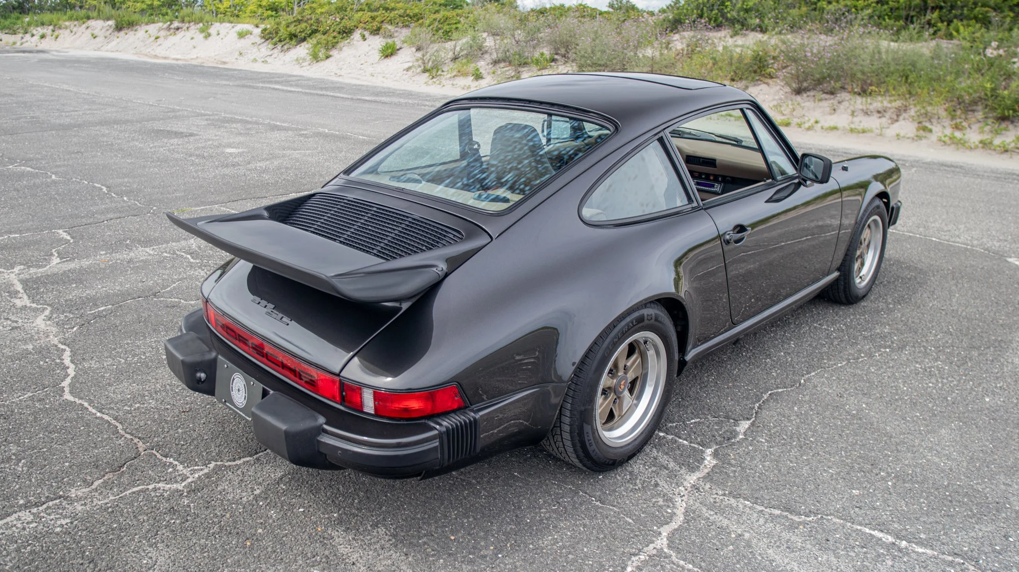 1980 Porsche 911SC-128.jpg