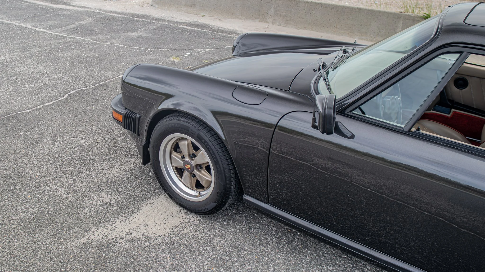 1980 Porsche 911SC-197.jpg