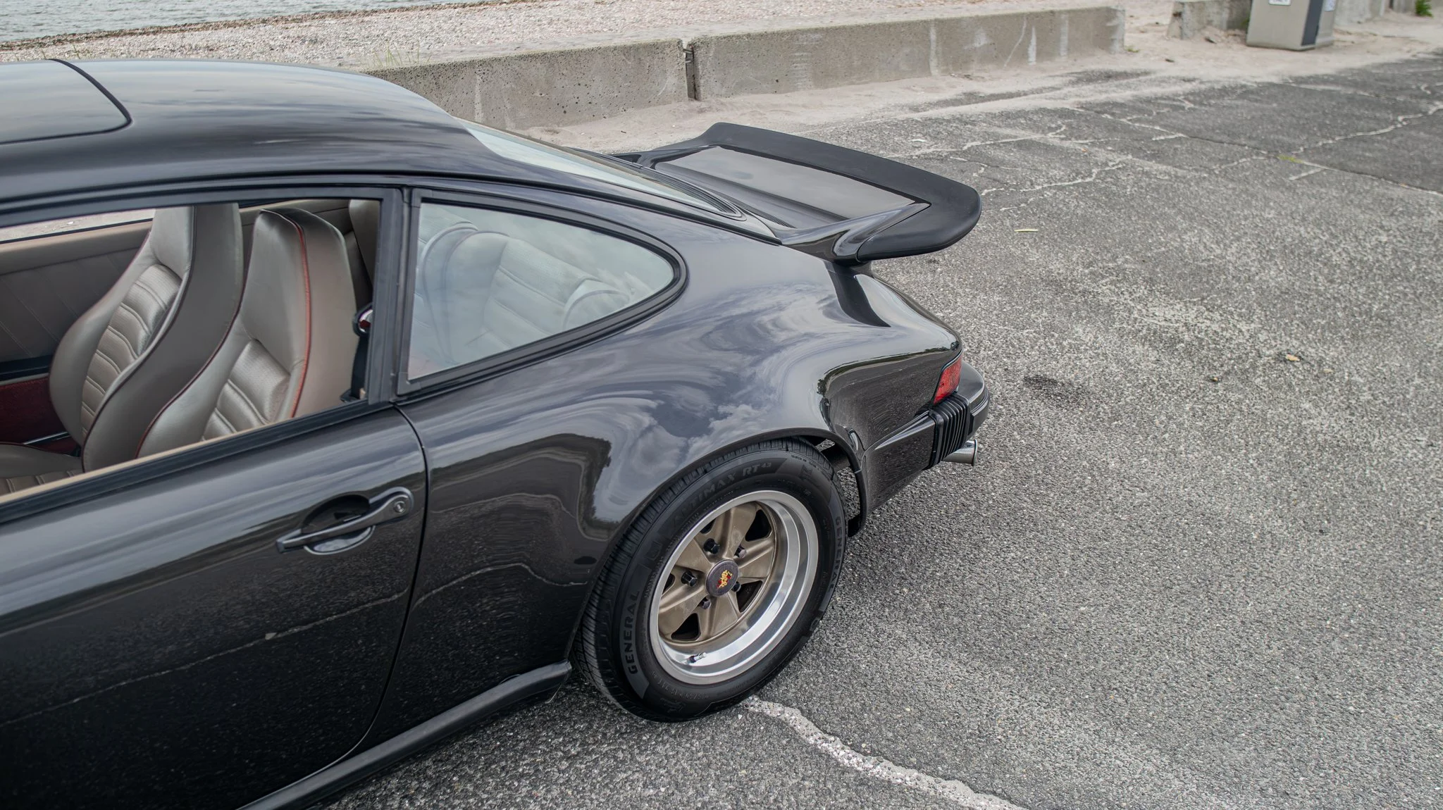 1980 Porsche 911SC-198.jpg