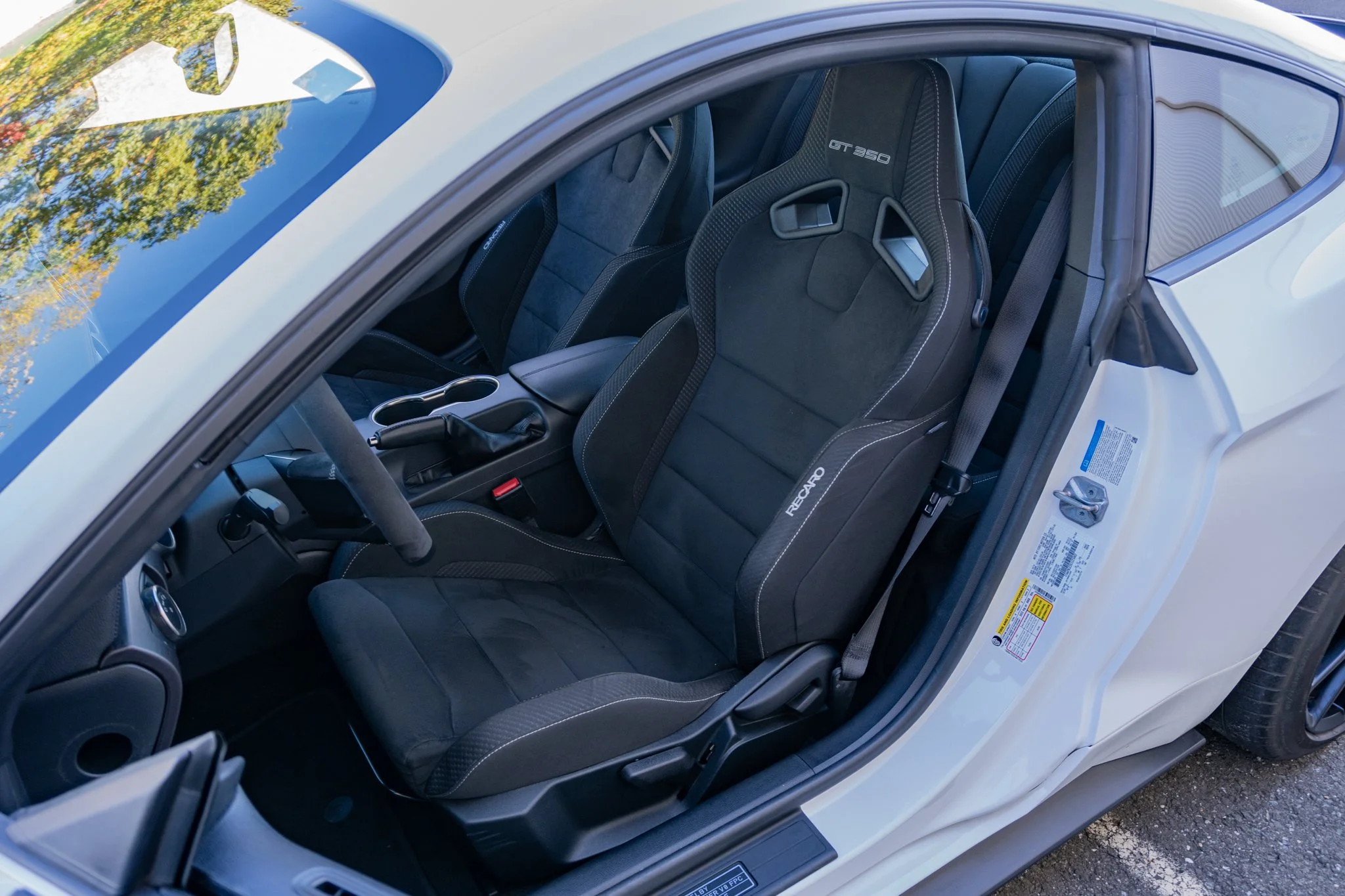 2016 Shelby GT350-043.jpg