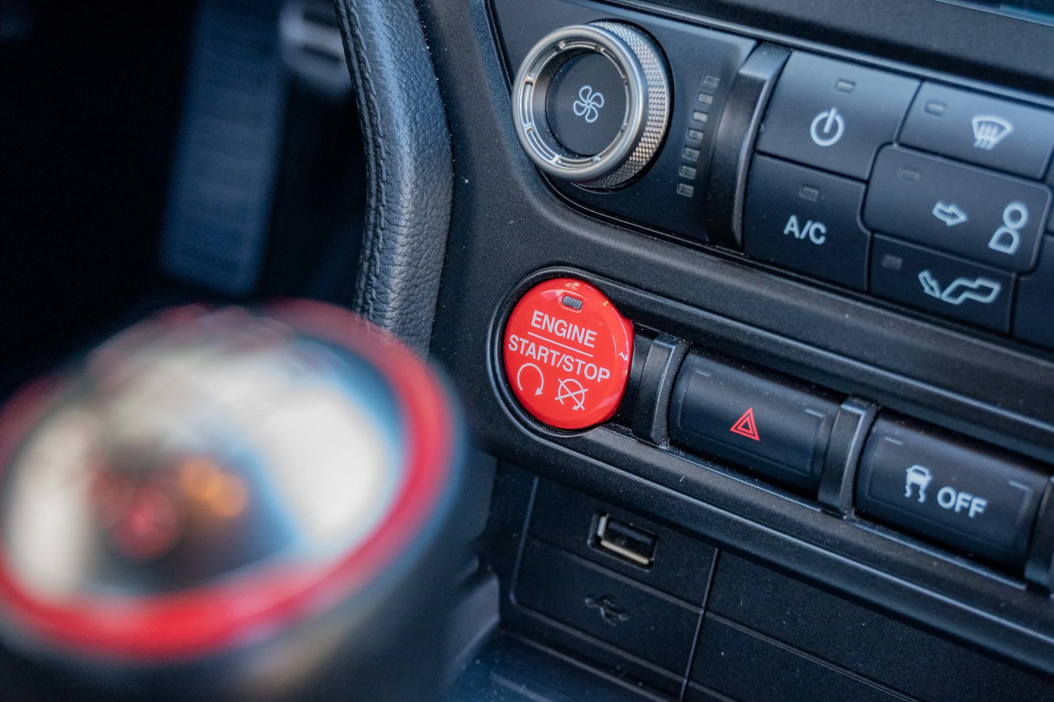 2016 Shelby GT350-033.jpg