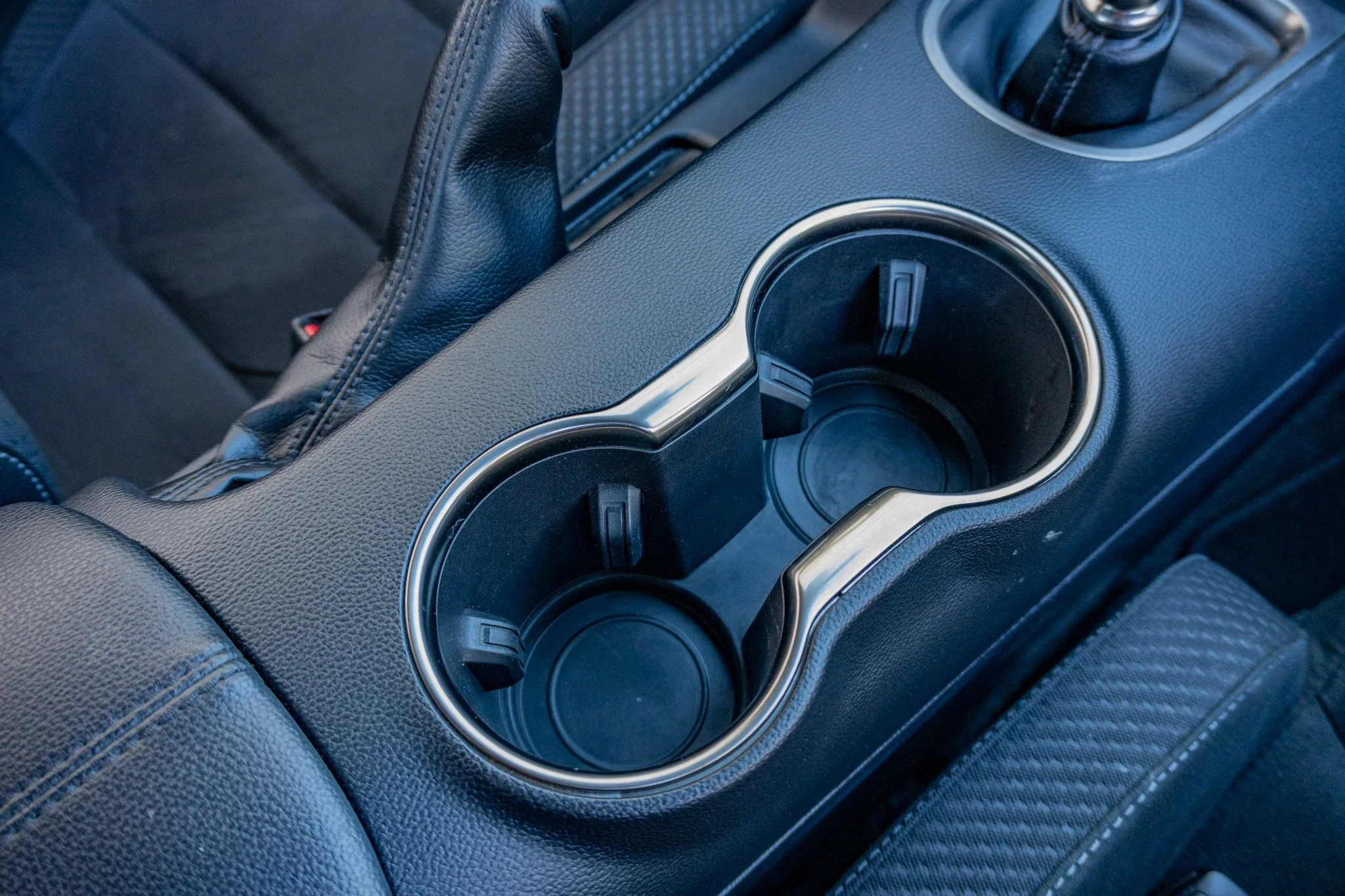 2016 Shelby GT350-040.jpg