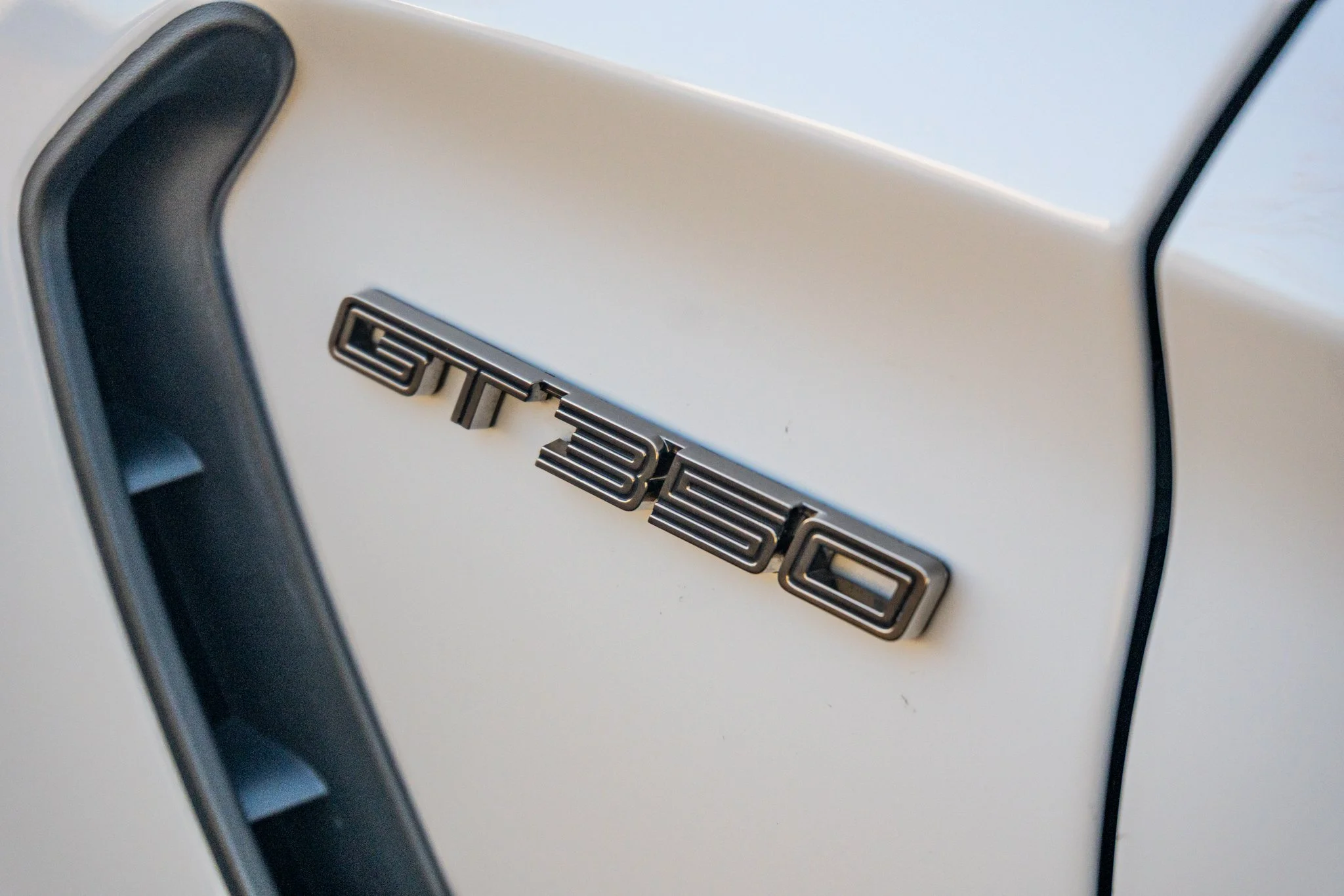 2016 Shelby GT350-005.jpg