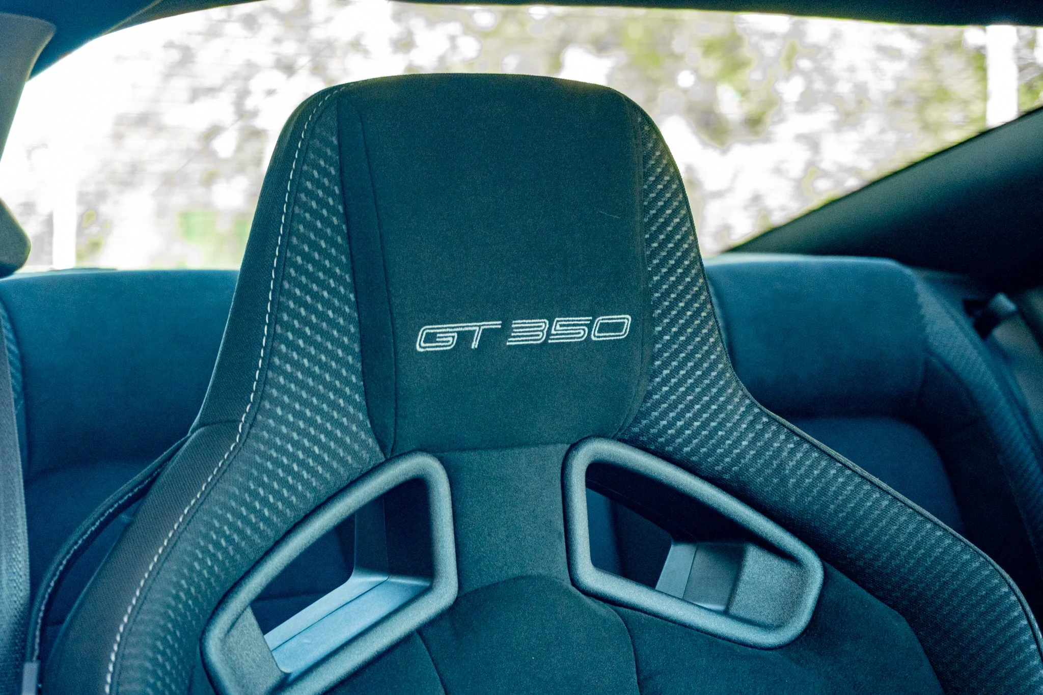 2016 Shelby GT350-010.jpg