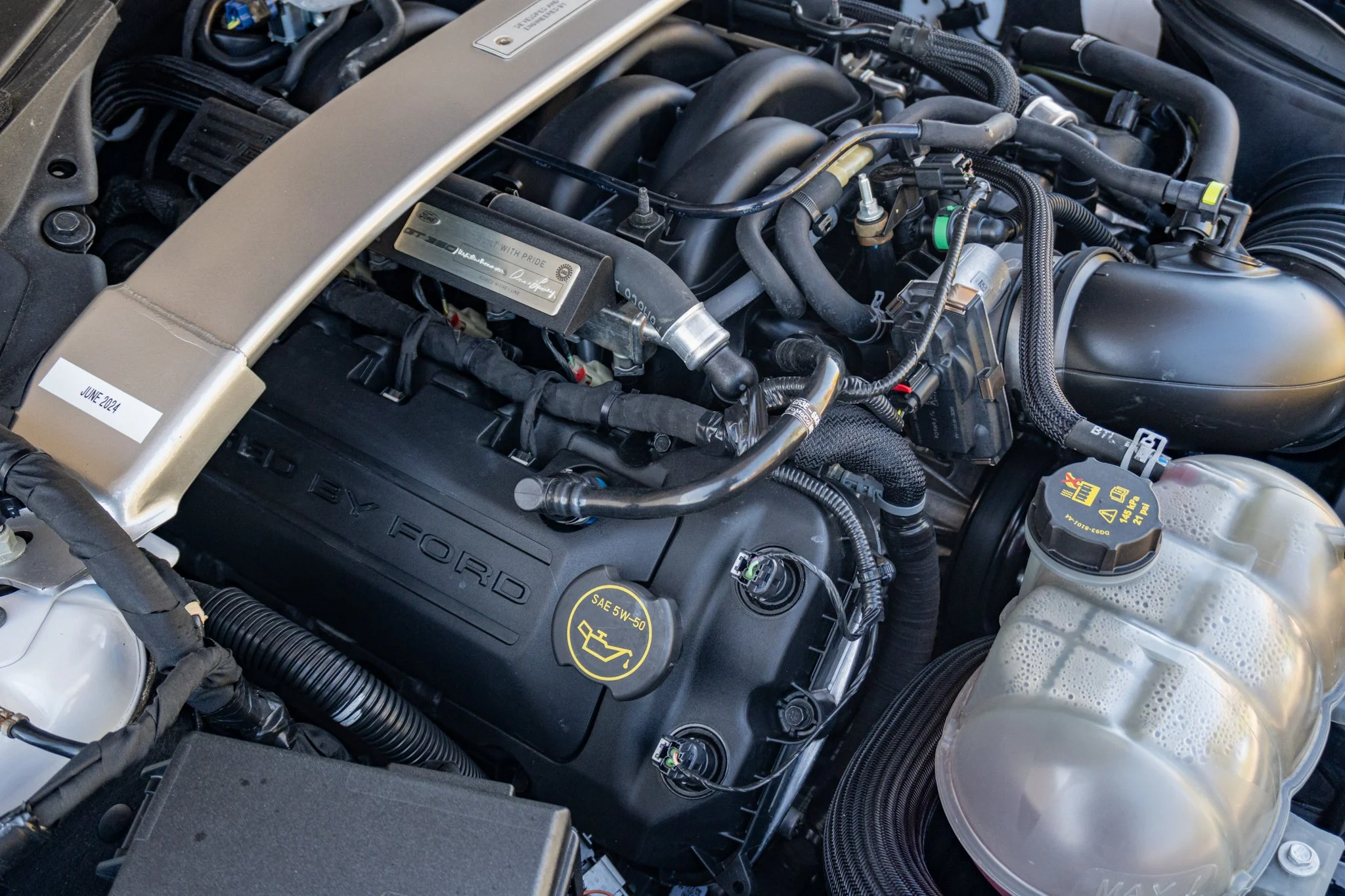 2016 Shelby GT350-075.jpg
