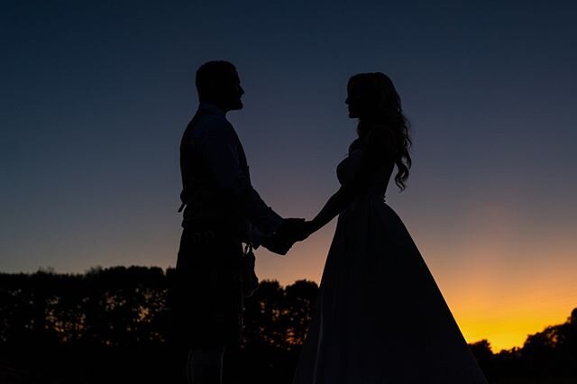 Lee &amp; Giorgia in perfect silhouette at their Wedding party last year, it was fun playing with the light as the sun set!⠀⠀⠀⠀⠀⠀⠀⠀⠀
⠀⠀⠀⠀⠀⠀⠀⠀⠀
@giorgiadavies1 ⠀⠀⠀⠀⠀⠀⠀⠀⠀
---⠀⠀⠀⠀⠀⠀⠀⠀⠀
⠀⠀⠀⠀⠀⠀⠀⠀⠀
#weddingphotographer #weddingphotography #weddingphotos ⠀⠀