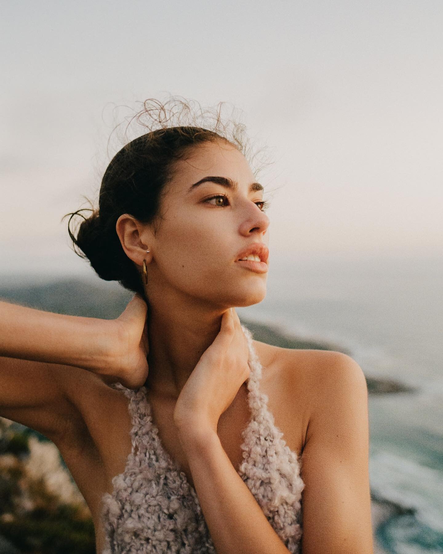 Mountaintop with Maria ⛰️
Produced with @taahirmatthews
Styling - @yes_dear_mandy
Model - @maria.broeder