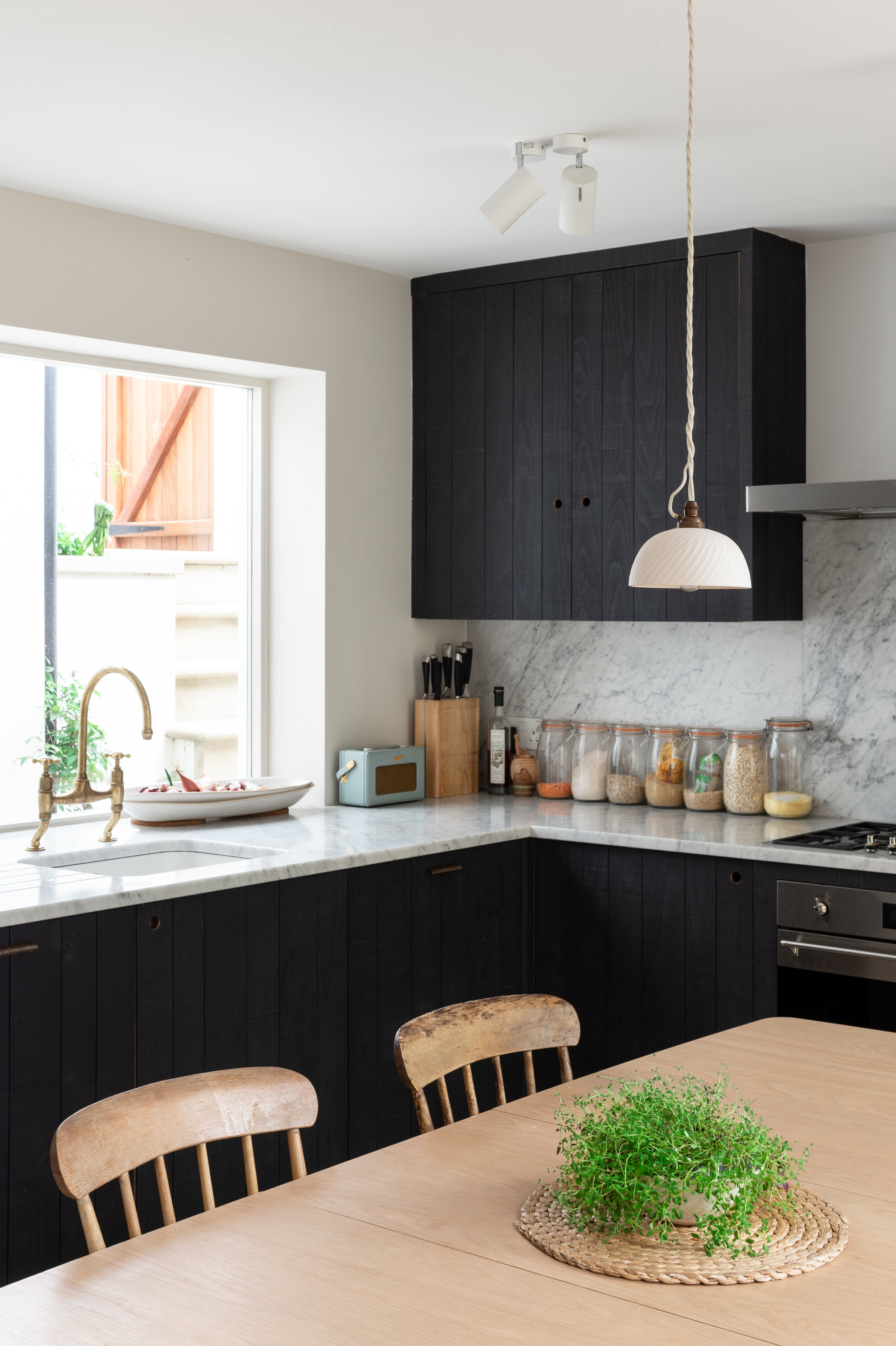 Elgin Avenue Kitchen Sink - MW Architects