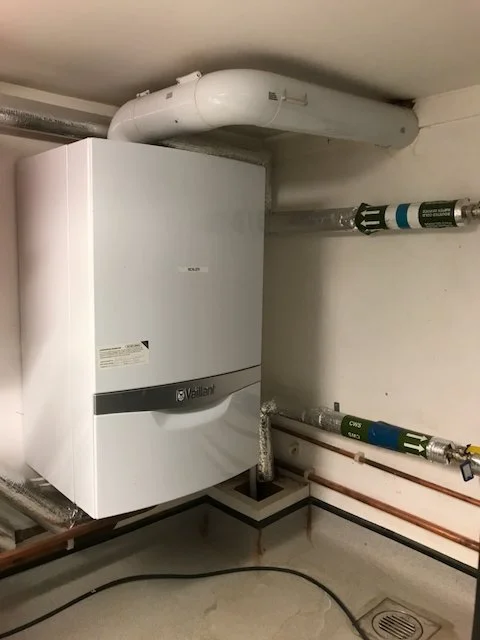 Combi Boiler v’s System Boiler (sometimes referred to as Megaflo)